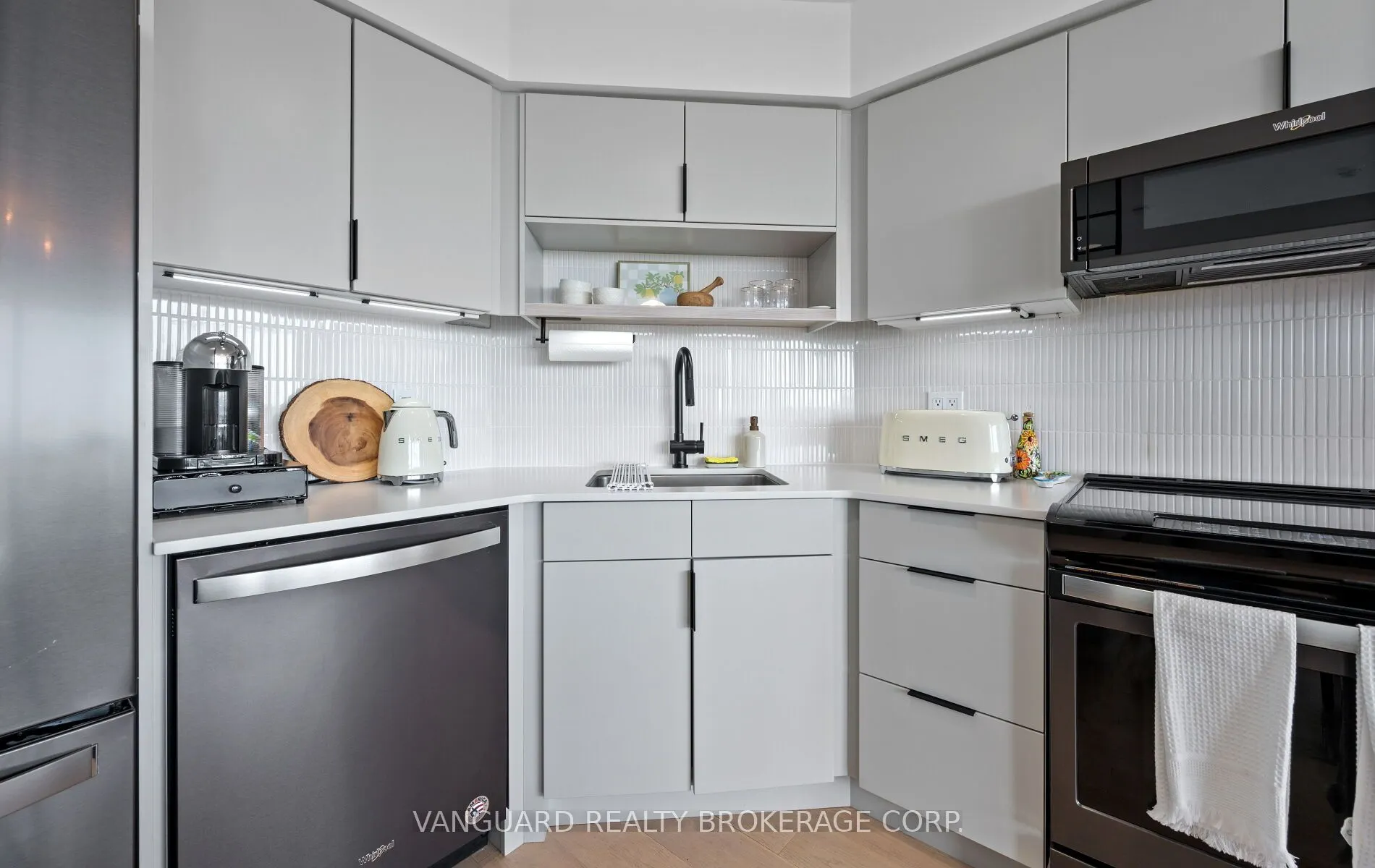 250 Manitoba Street, #619