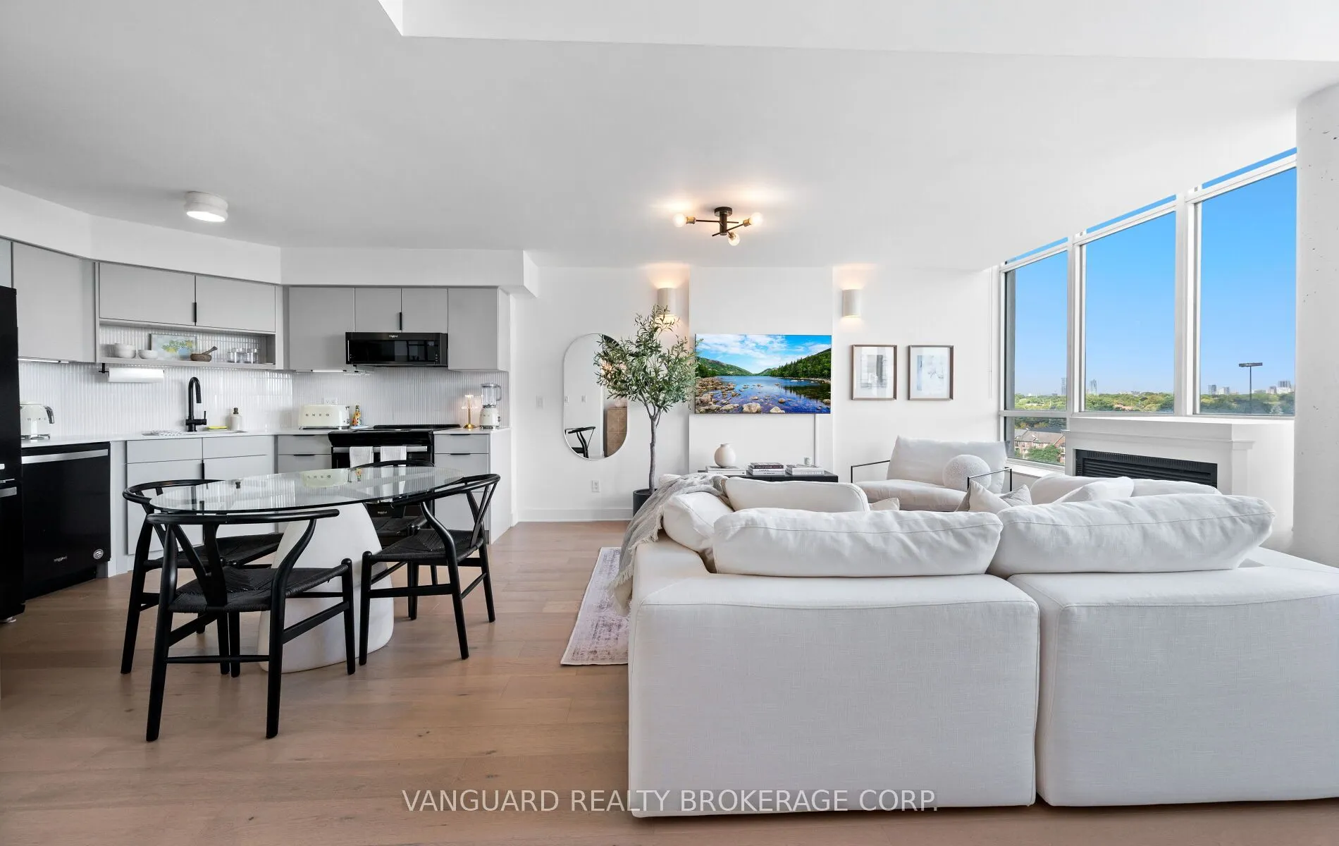 250 Manitoba Street, #619