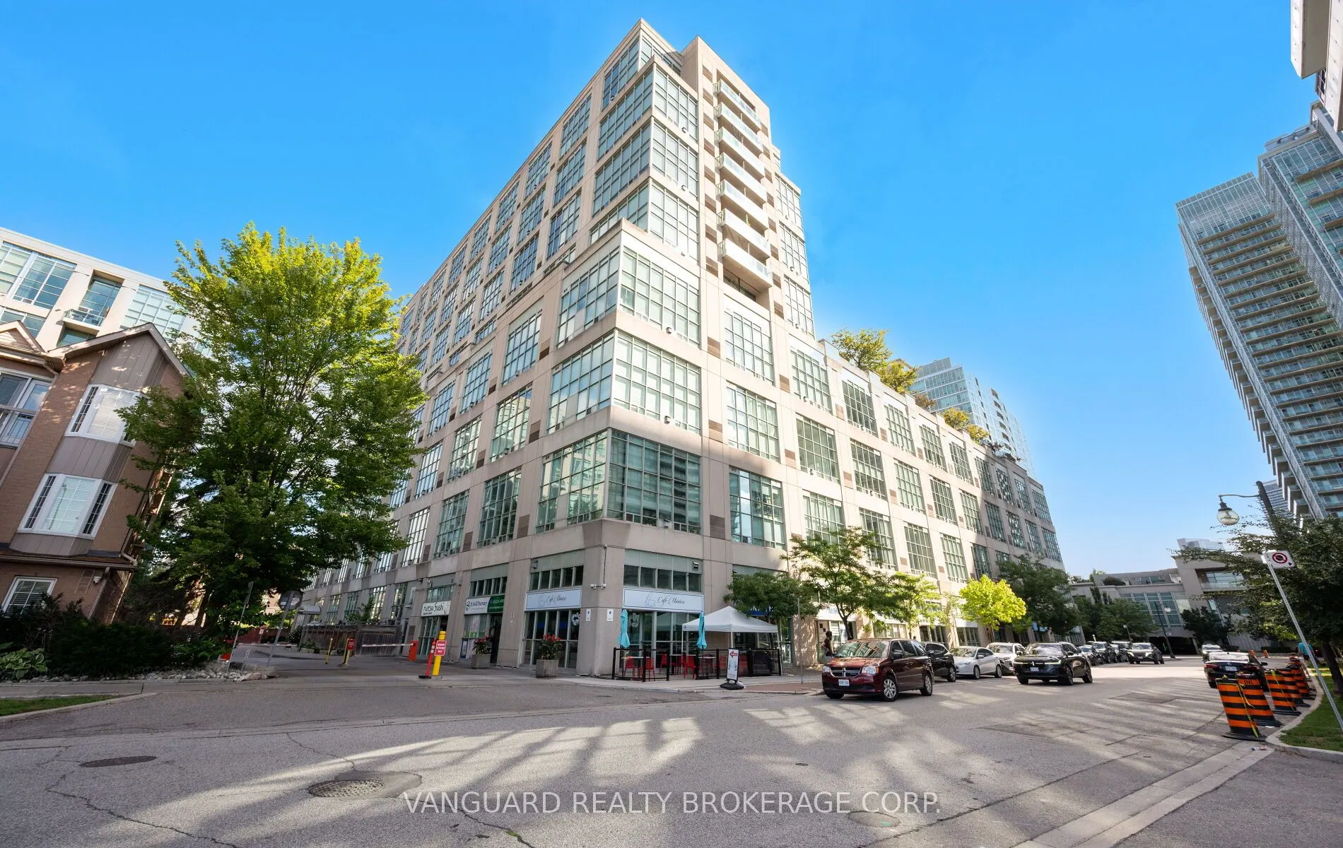 250 Manitoba Street, #619