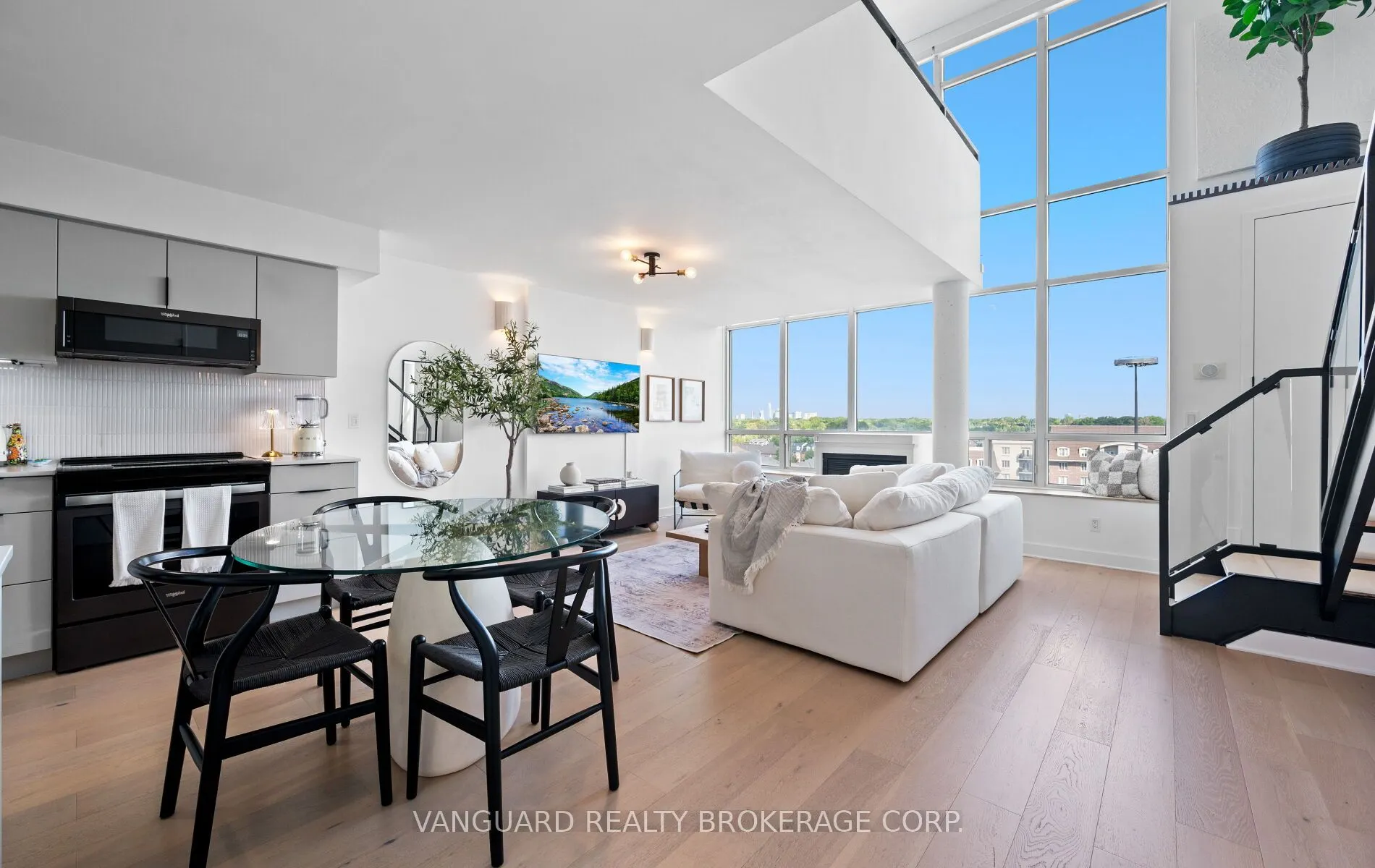 250 Manitoba Street, #619