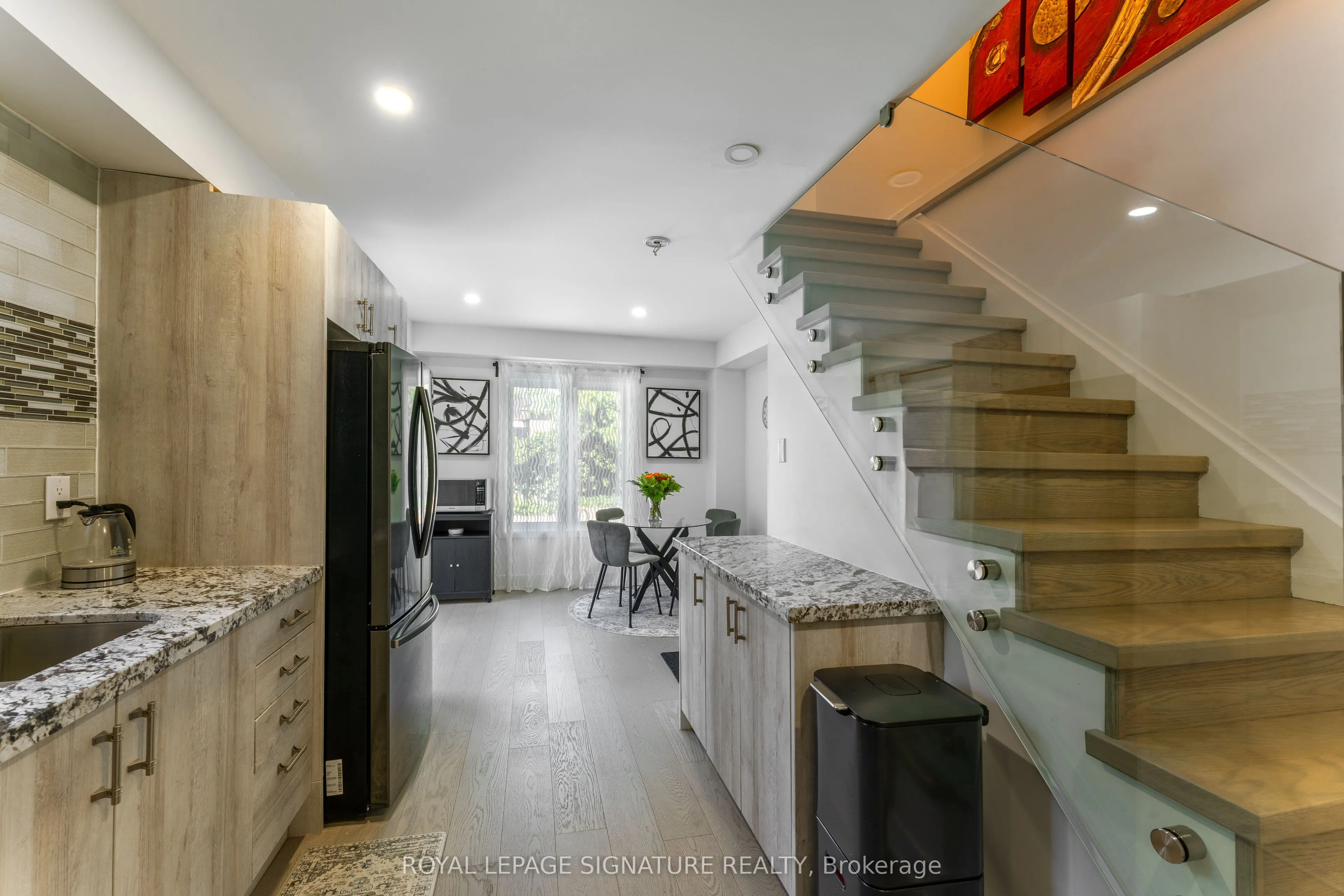 2545 Evelyn Court