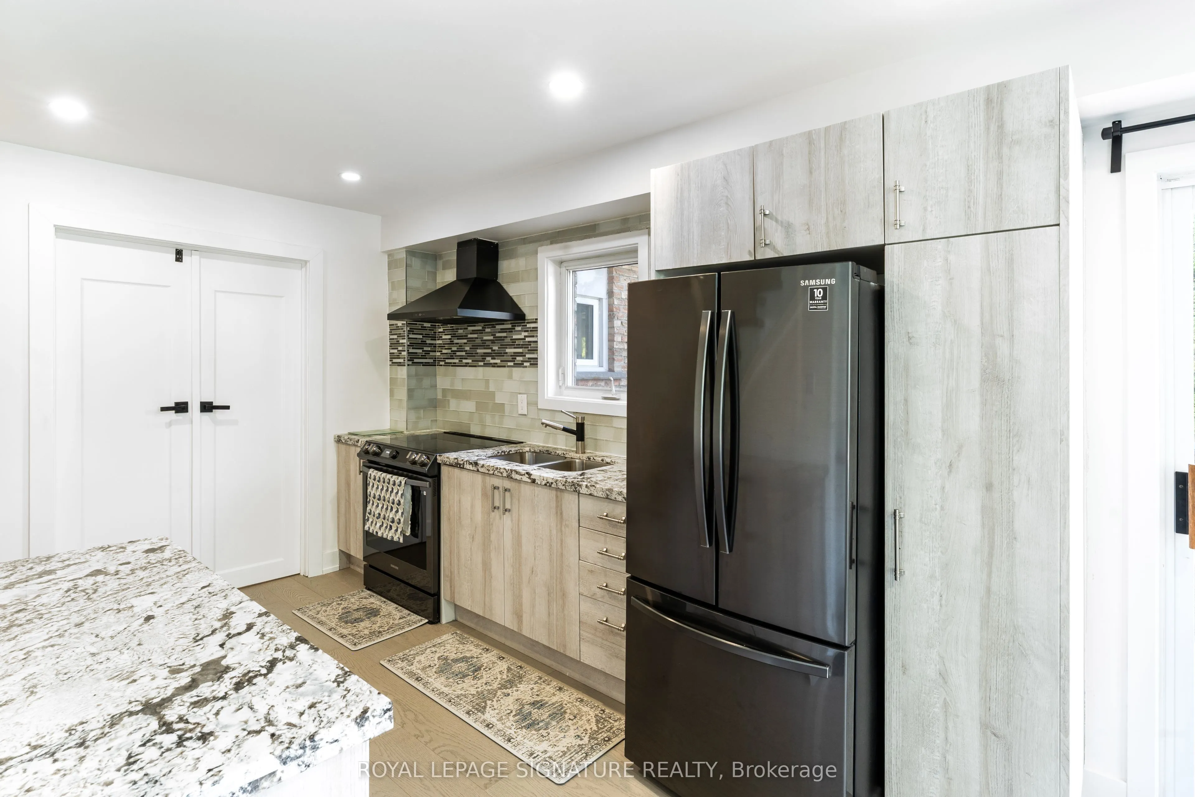 2545 Evelyn Court