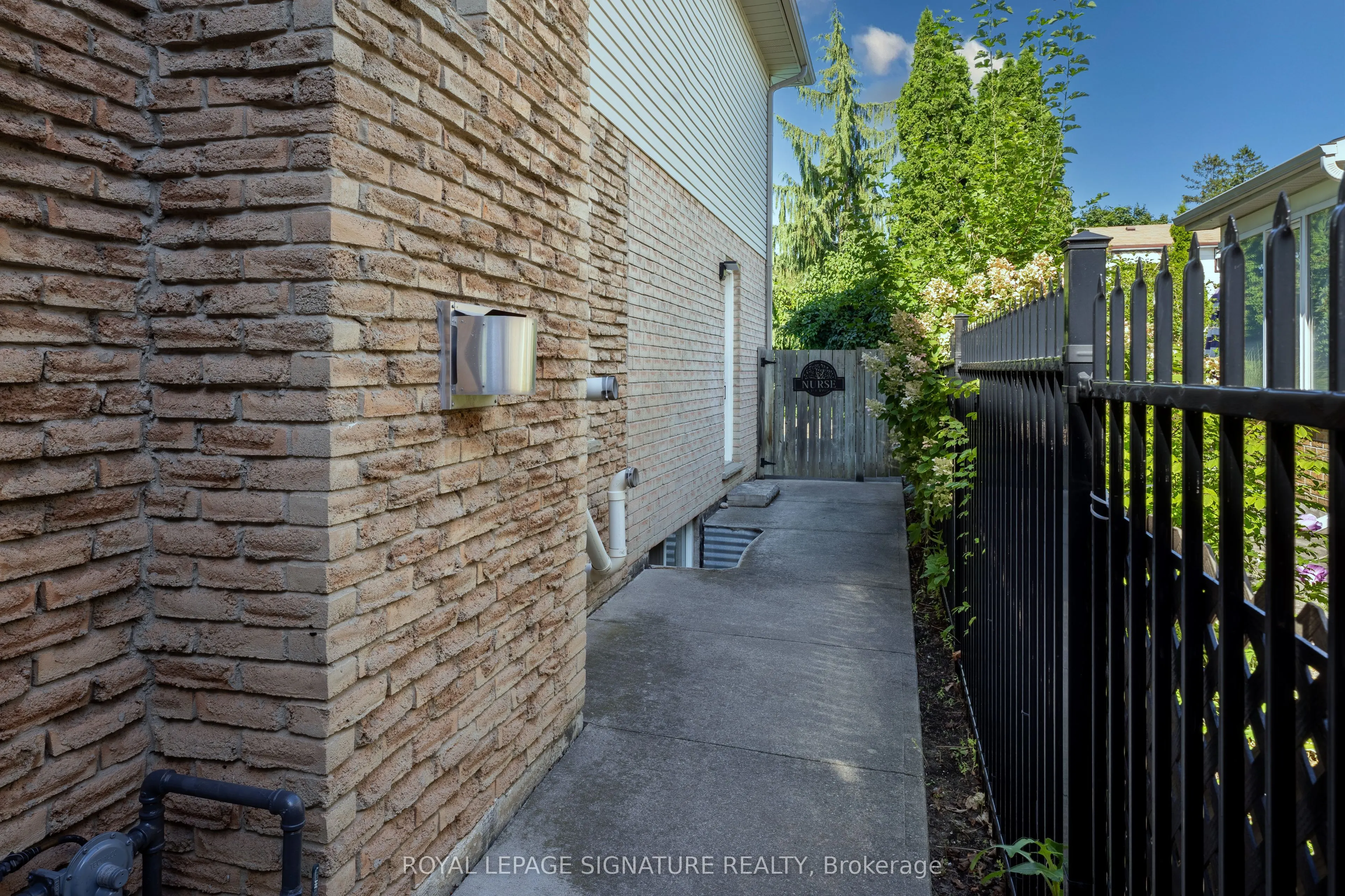 2545 Evelyn Court