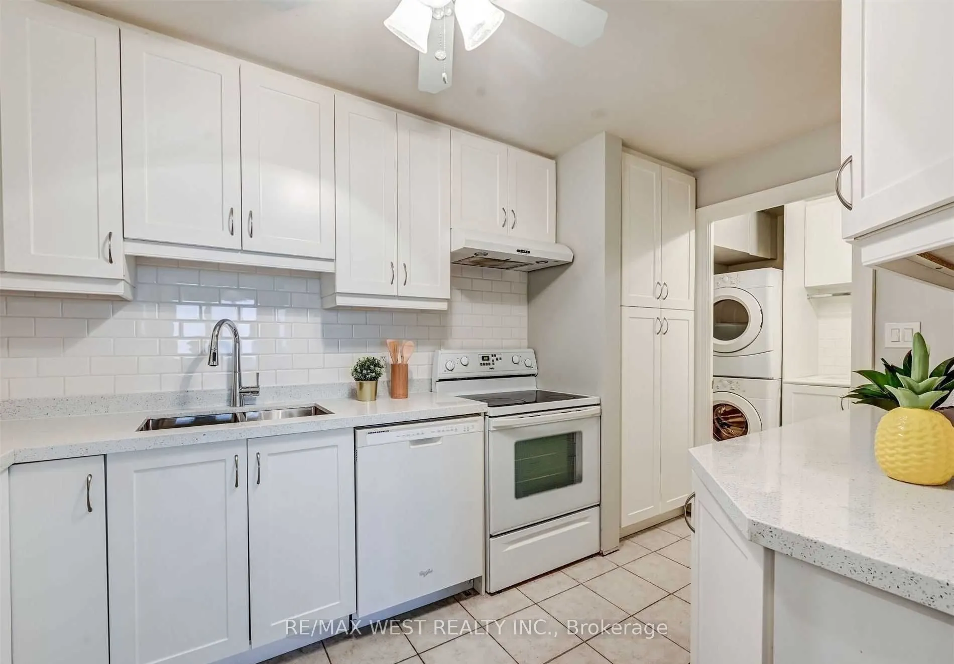 1580 Mississauga Valley Boulevard, #1203
