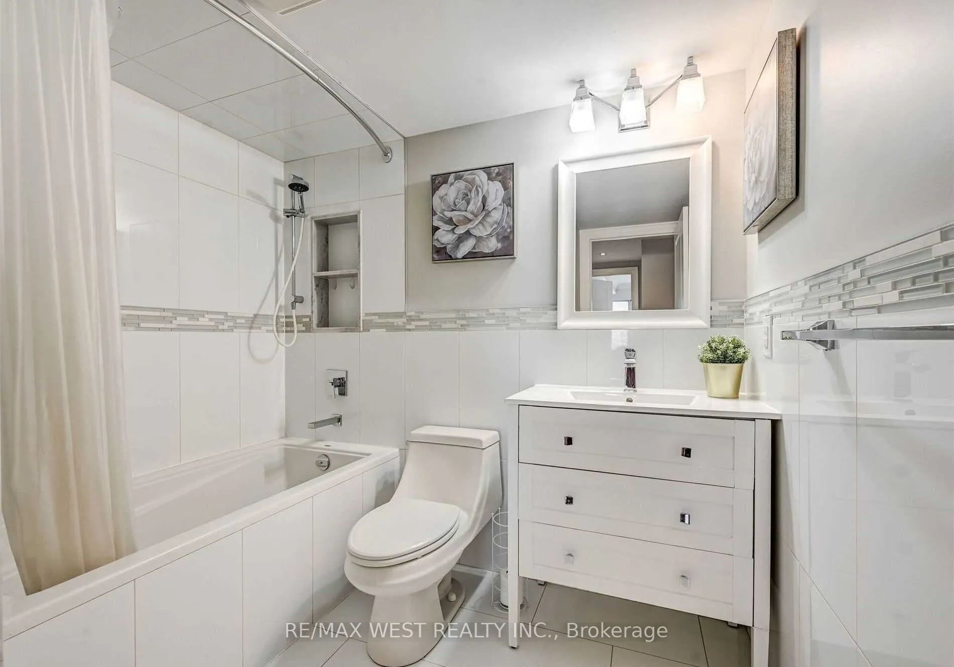 1580 Mississauga Valley Boulevard, #1203