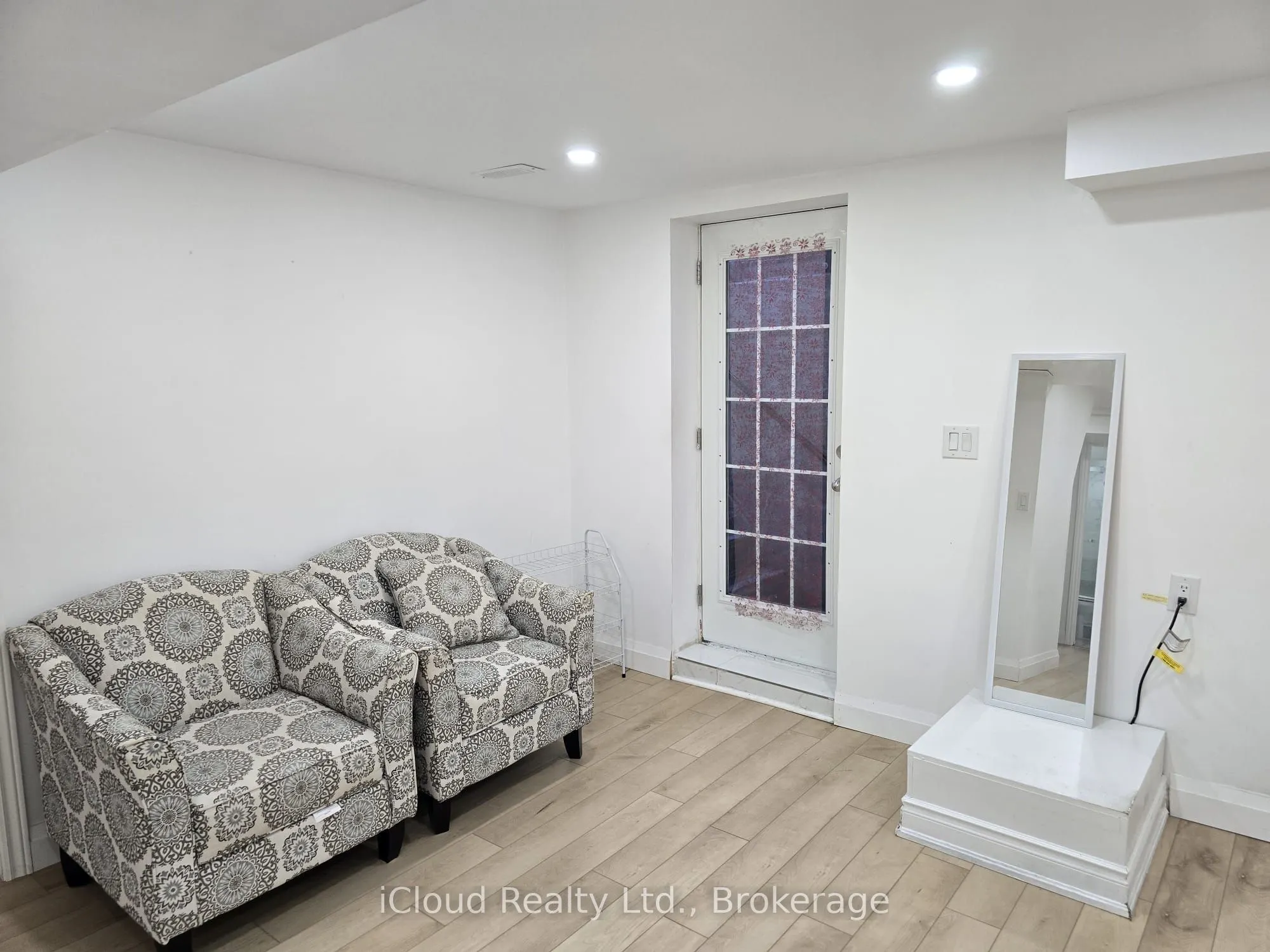 1070 Galesway Boulevard, #BSMNT