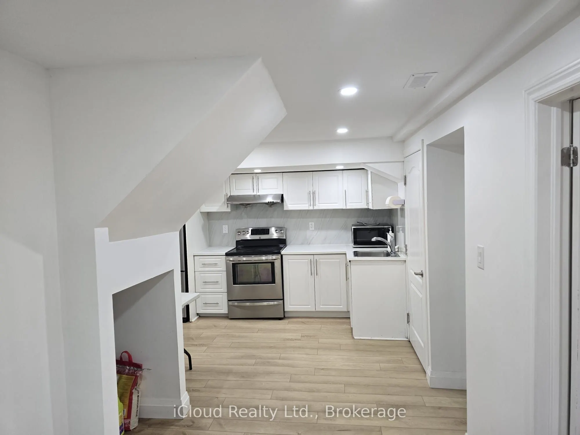 1070 Galesway Boulevard, #BSMNT