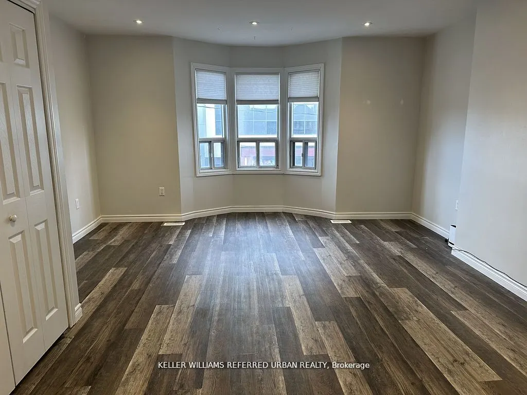 735 Dupont Street, #2