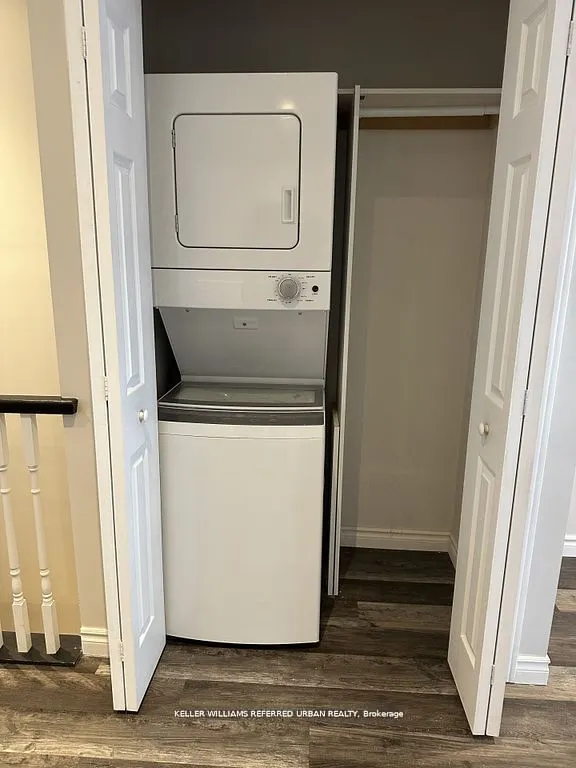 735 Dupont Street, #2