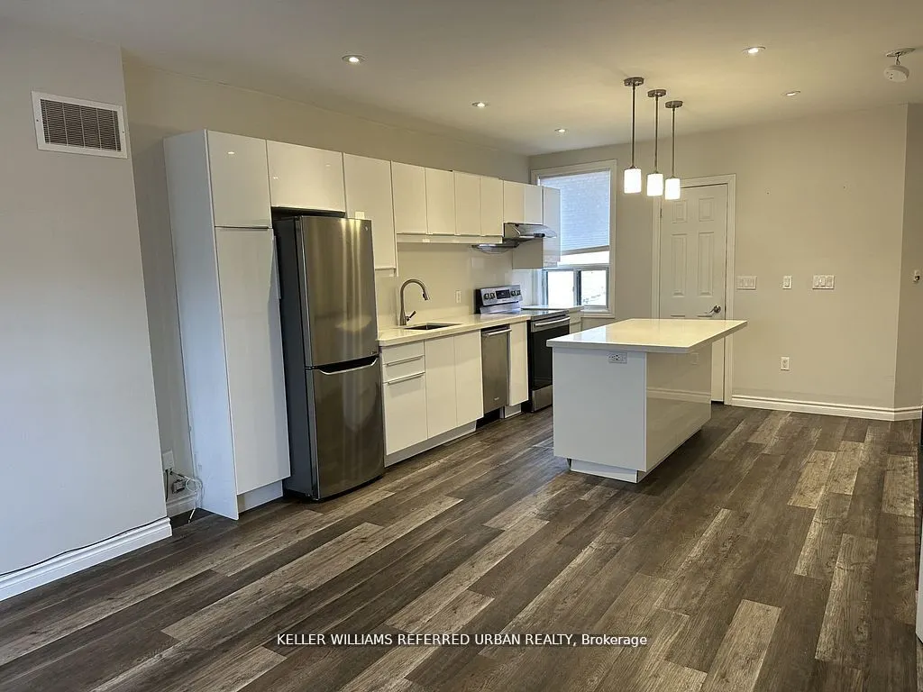 735 Dupont Street, #2