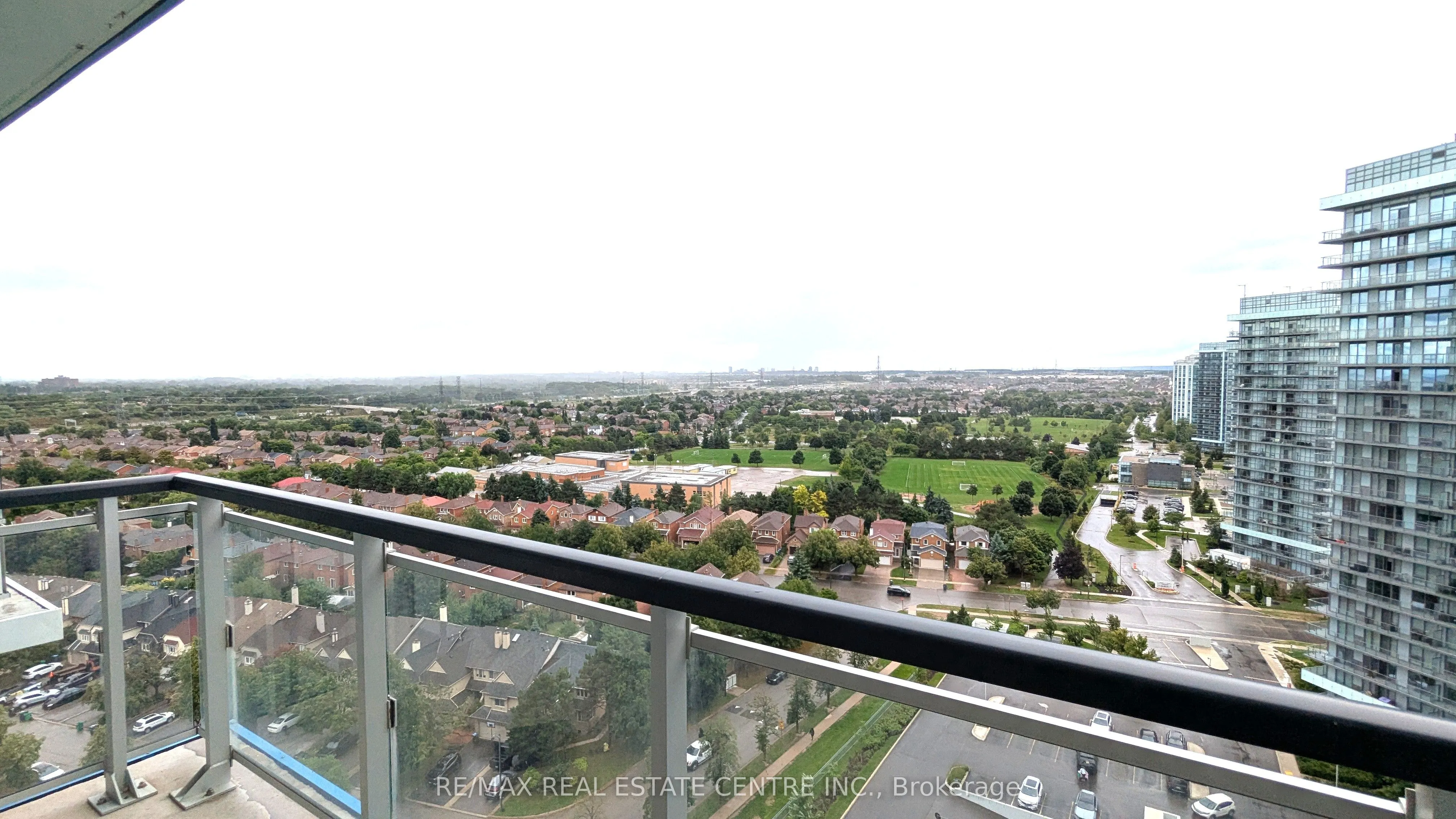 2560 Eglinton Avenue, #1607