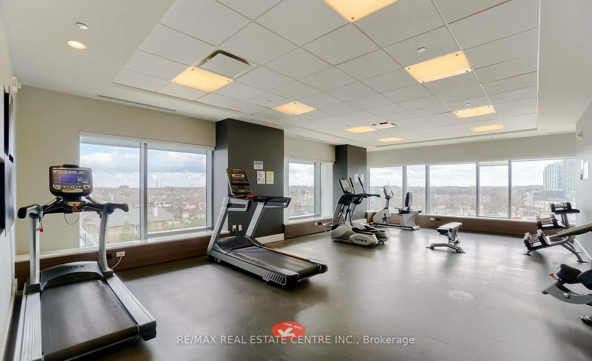 2560 Eglinton Avenue, #1607