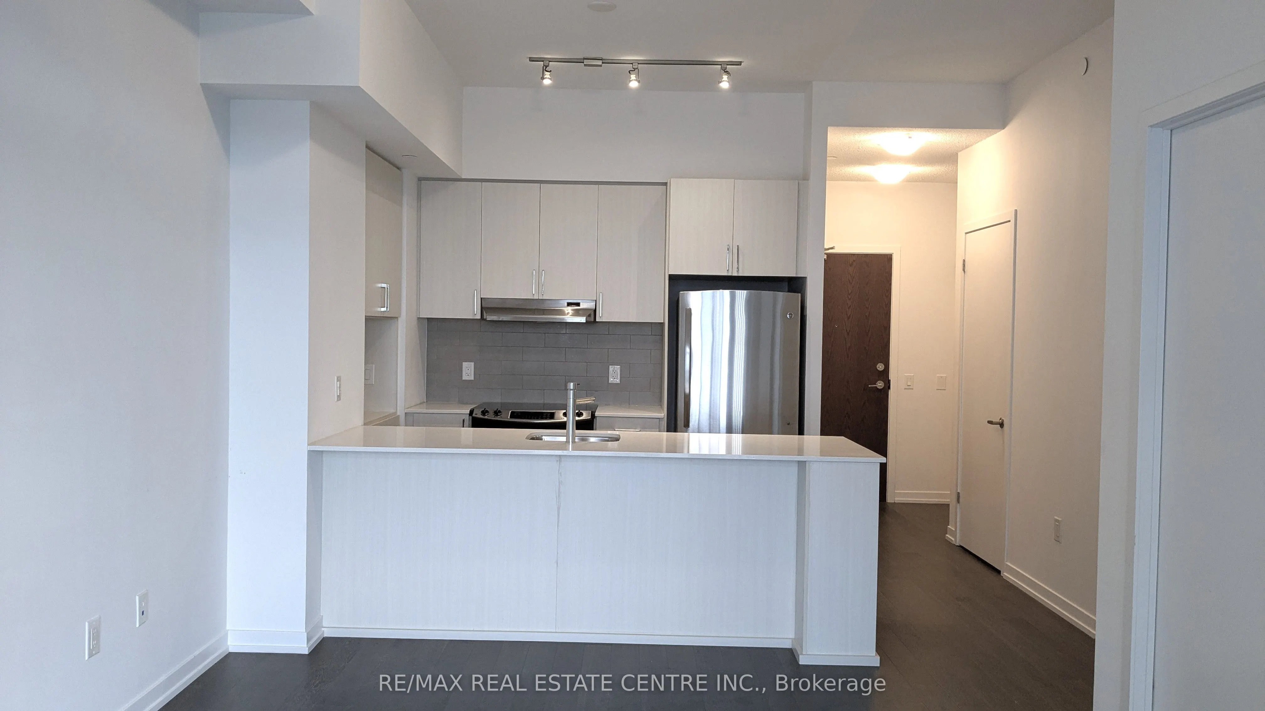 2560 Eglinton Avenue, #1607