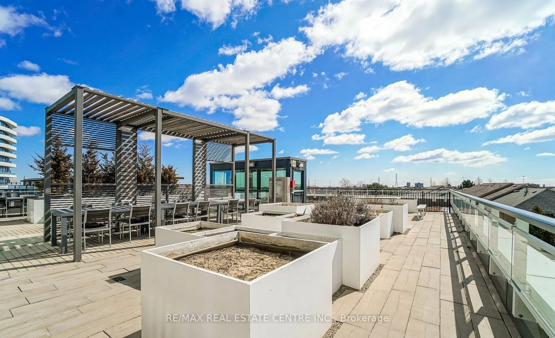 2560 Eglinton Avenue, #1607