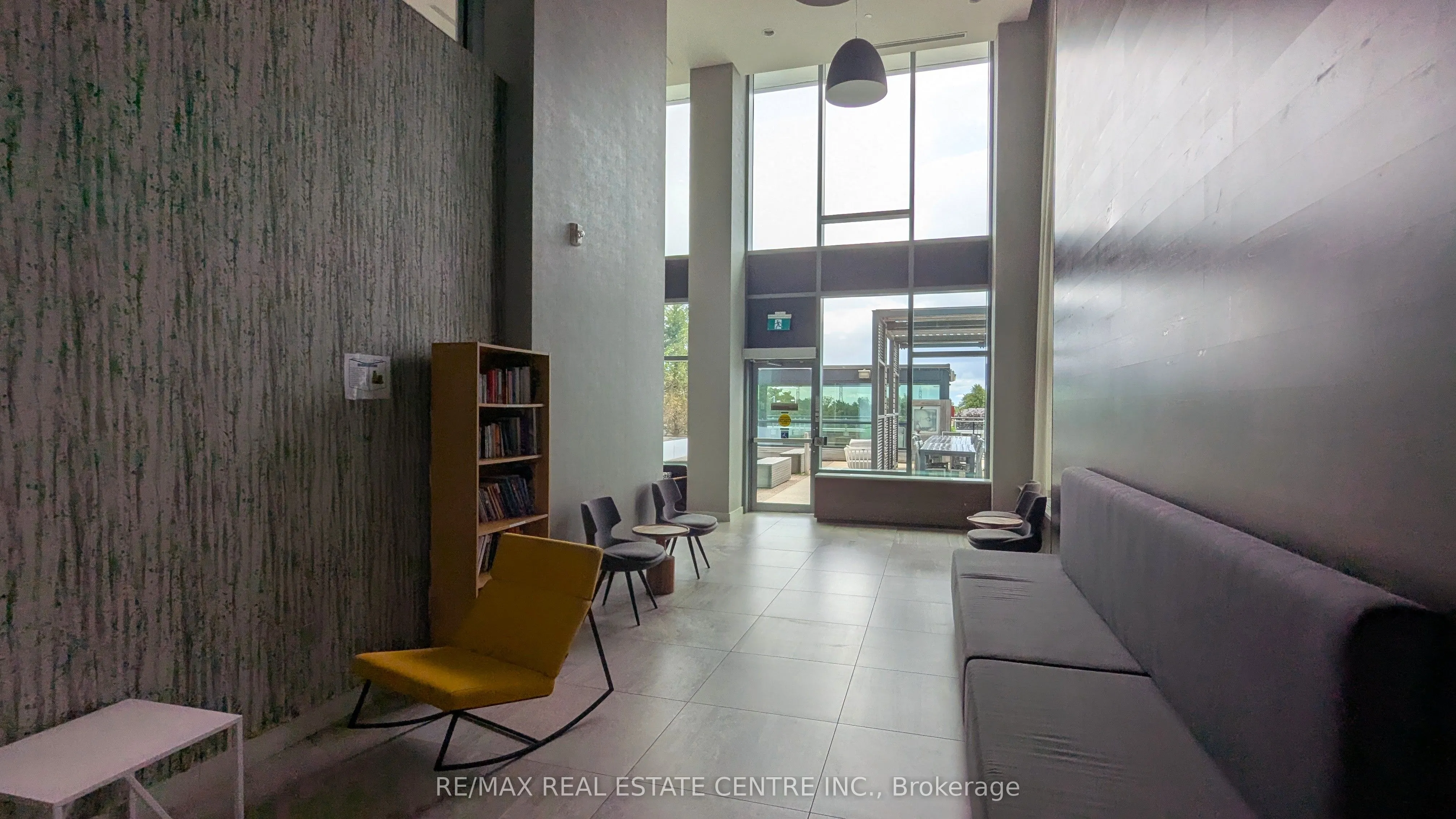2560 Eglinton Avenue, #1607