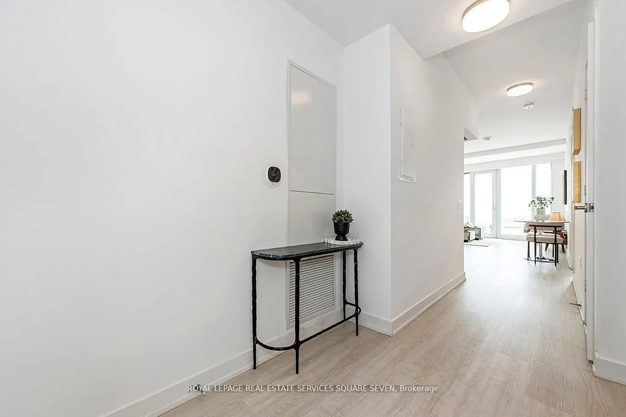 3883 Quartz Road