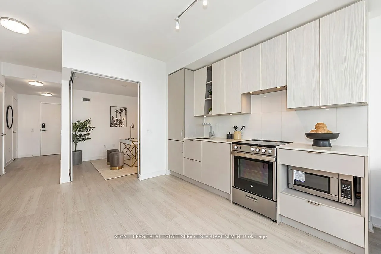 3883 Quartz Road
