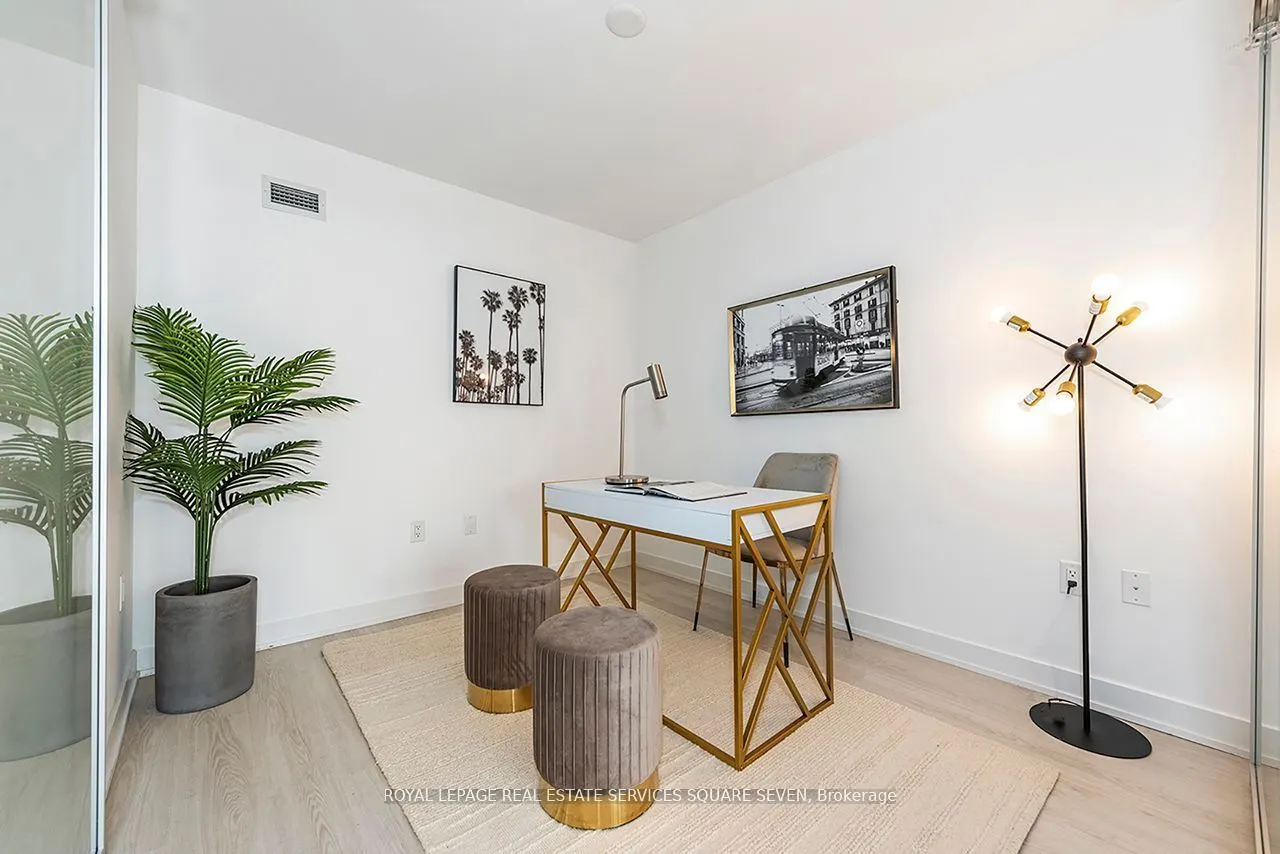 3883 Quartz Road