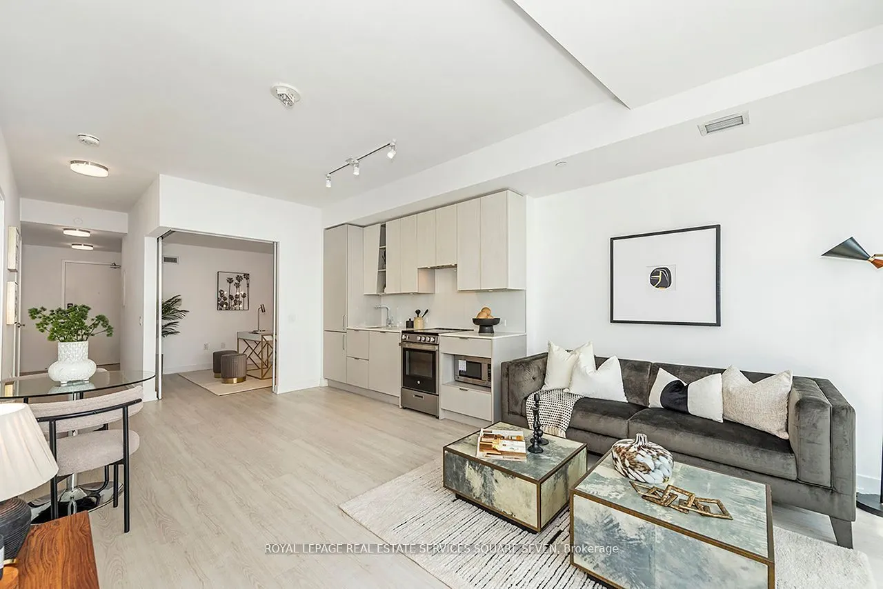 3883 Quartz Road
