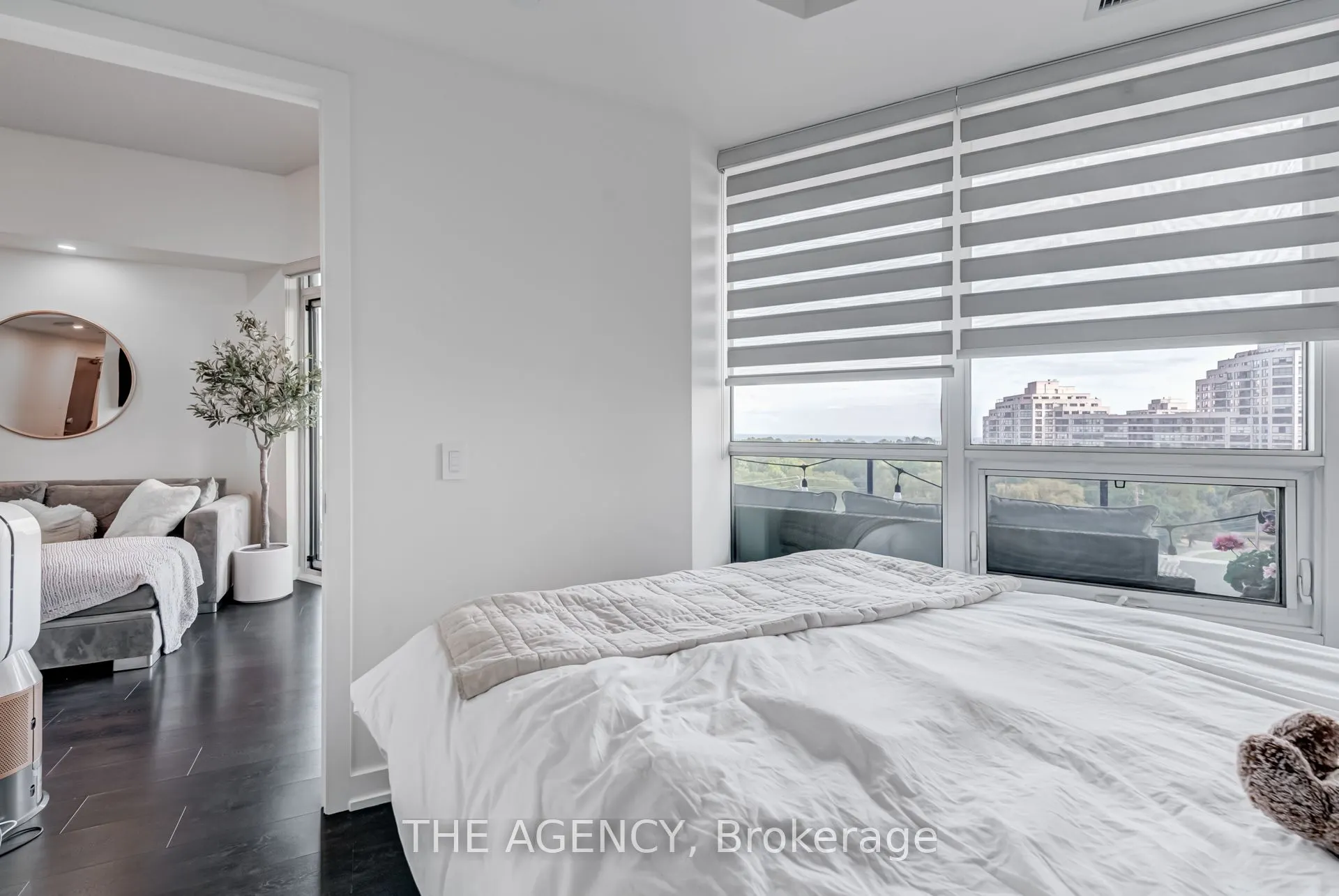 2212 Lake Shore Boulevard, #815