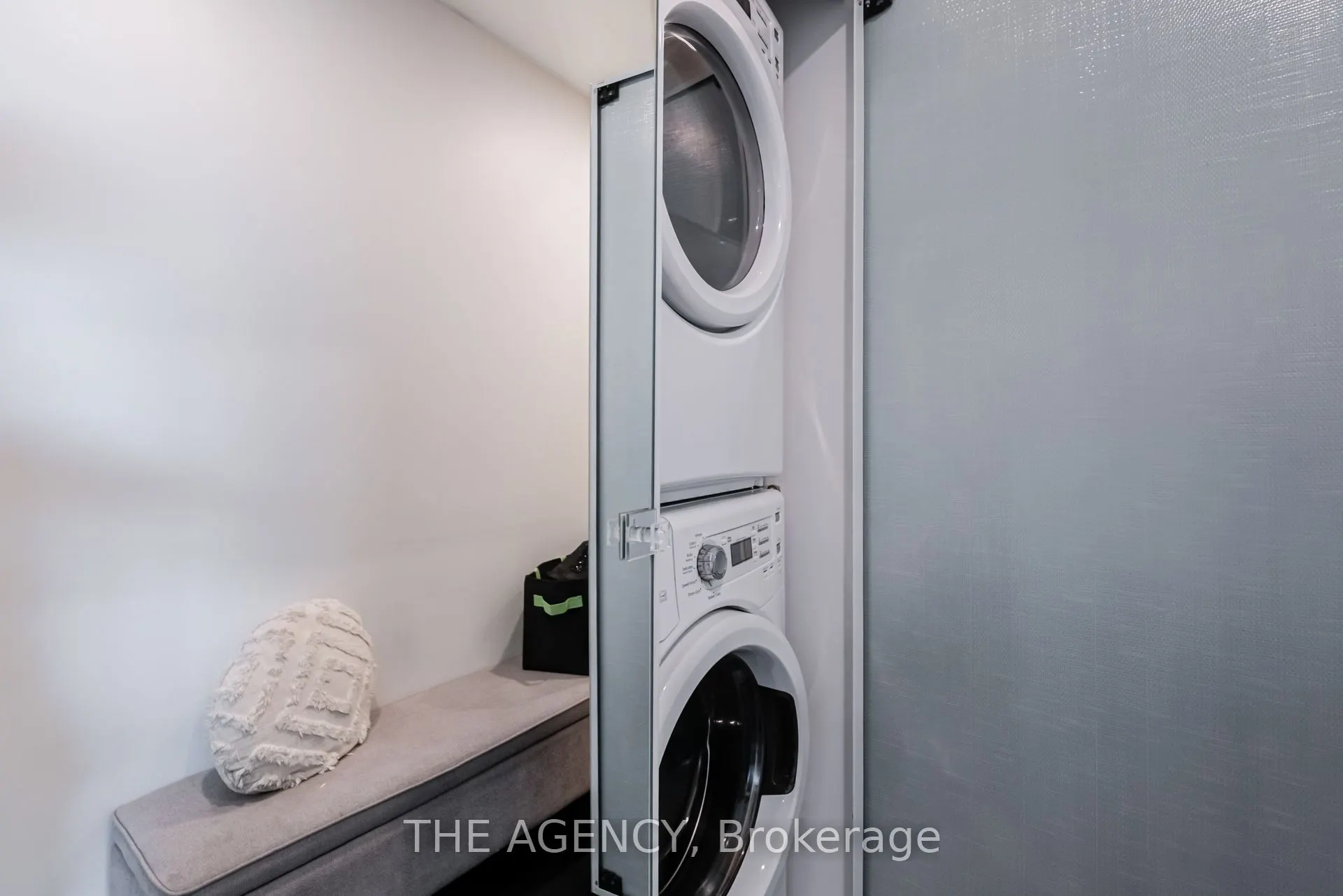 2212 Lake Shore Boulevard, #815