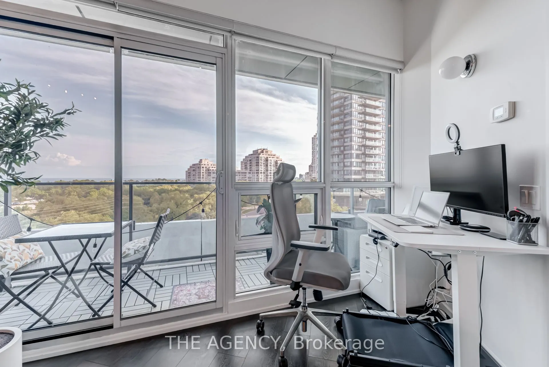 2212 Lake Shore Boulevard, #815