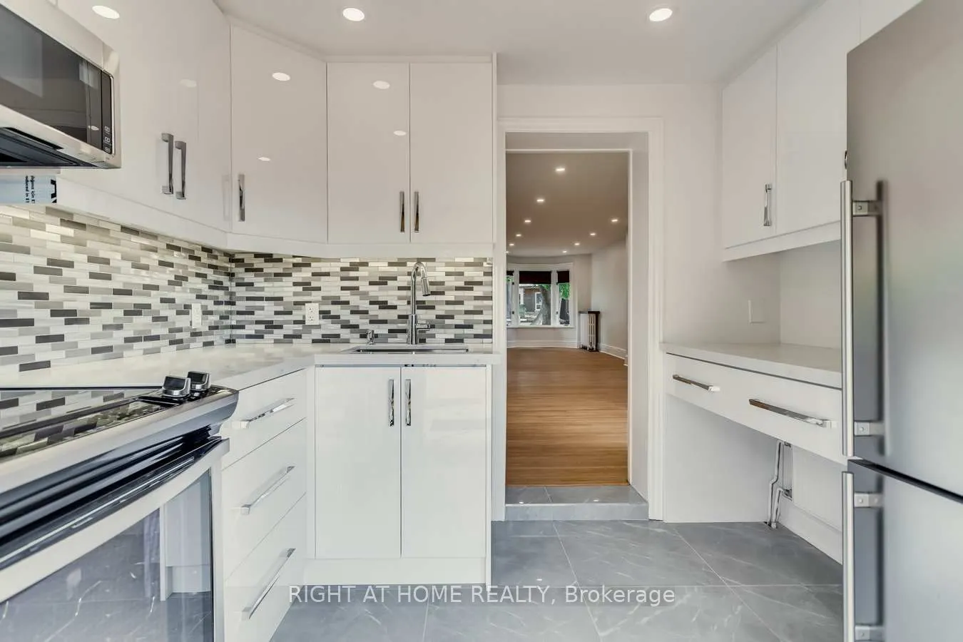 76 Glendale Avenue, #Upper