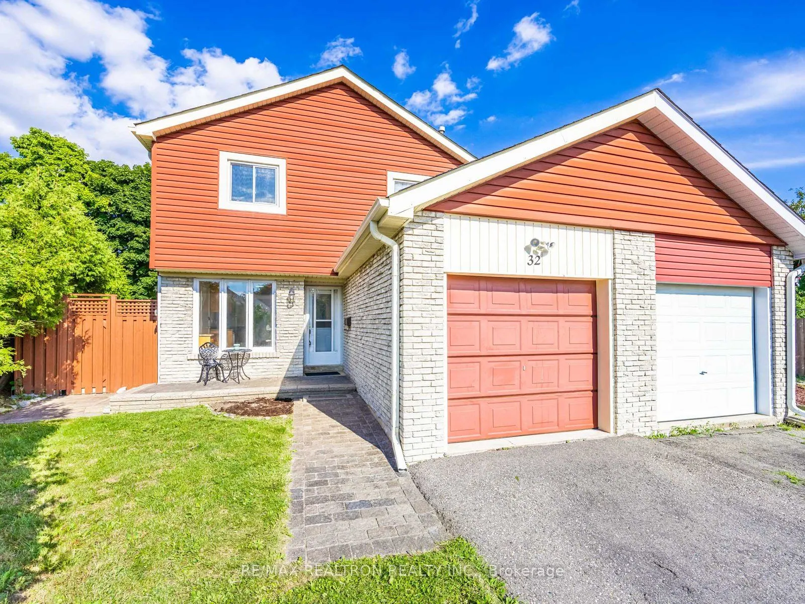 32 Thatcher Court