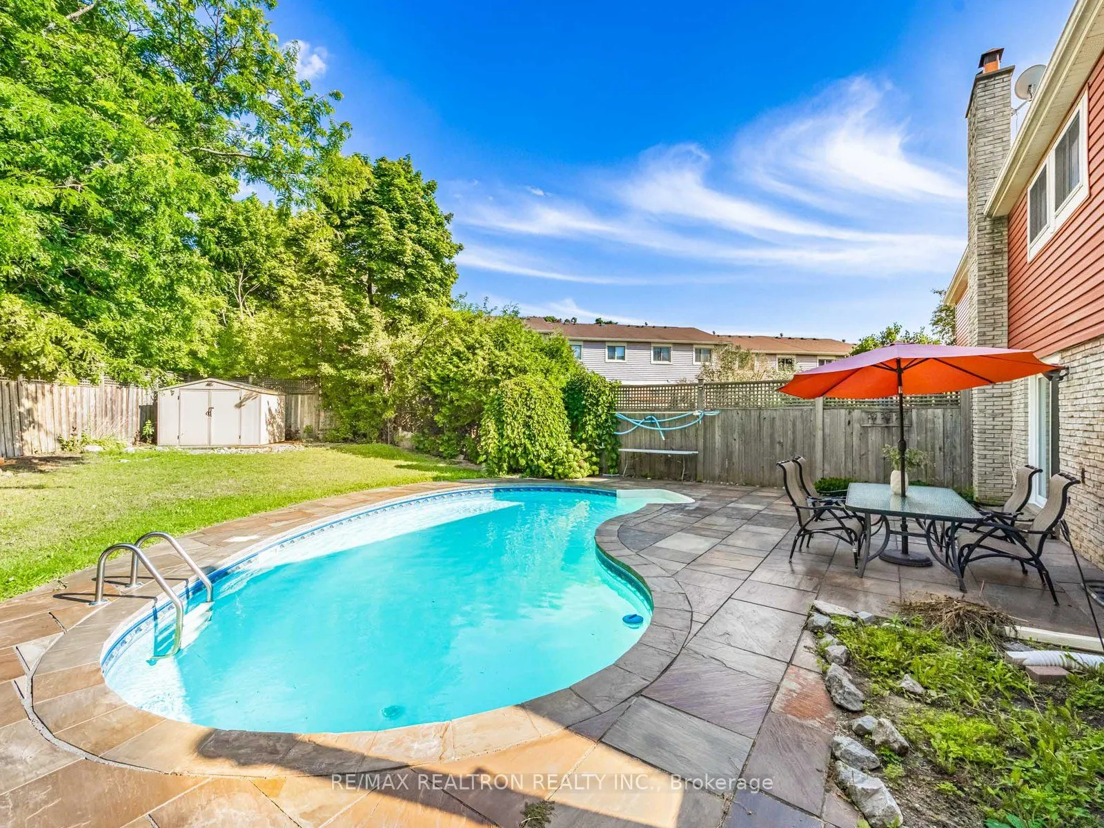 32 Thatcher Court