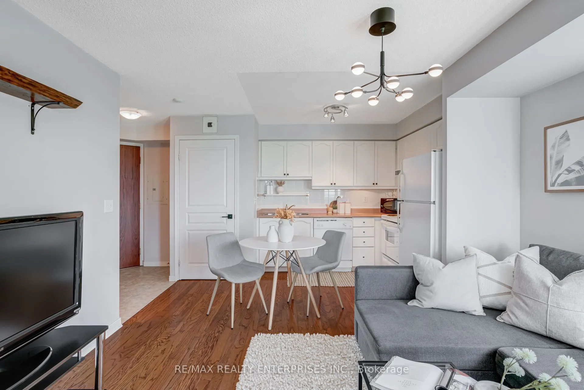 2545 Erin Centre Boulevard, #1511