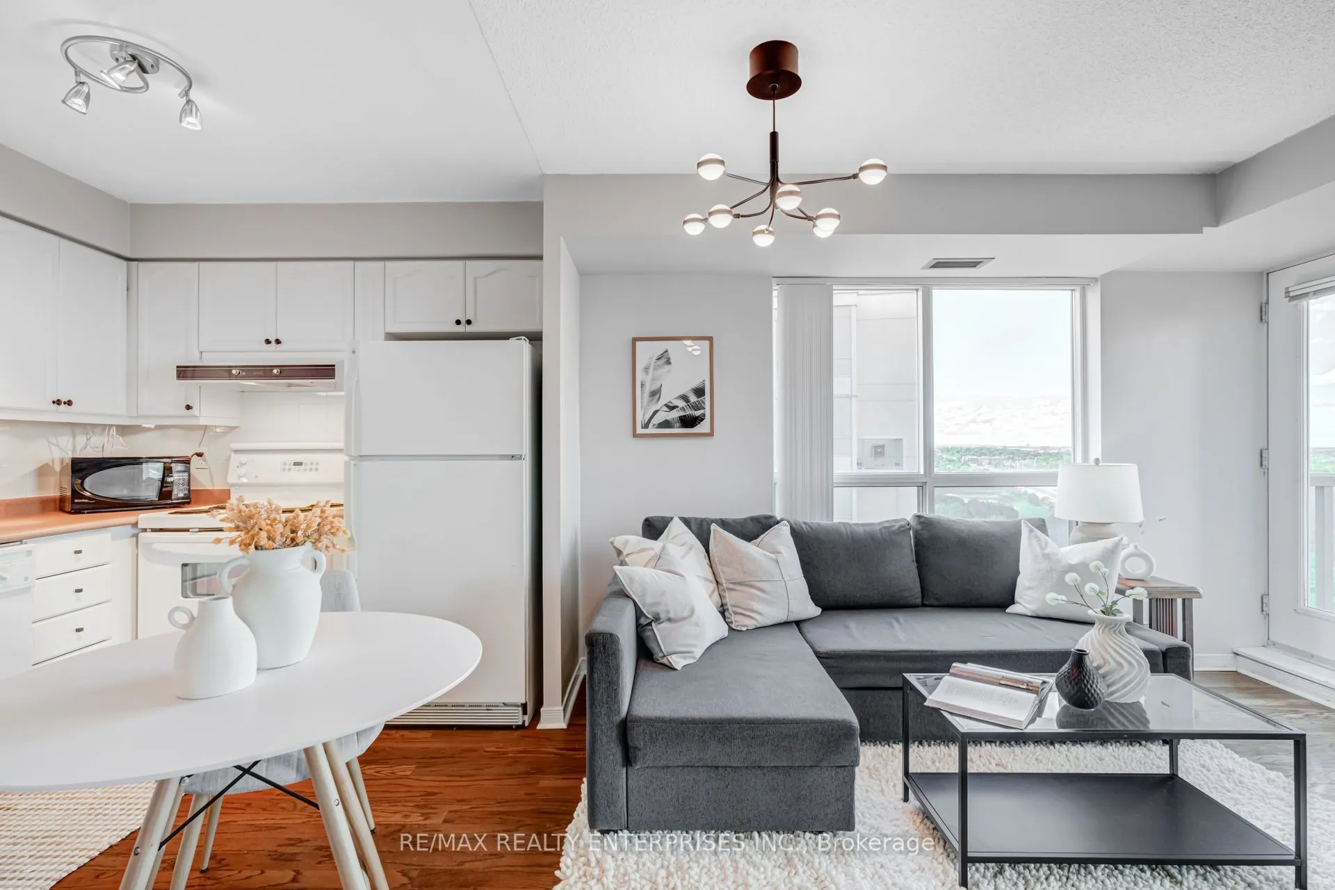 2545 Erin Centre Boulevard, #1511