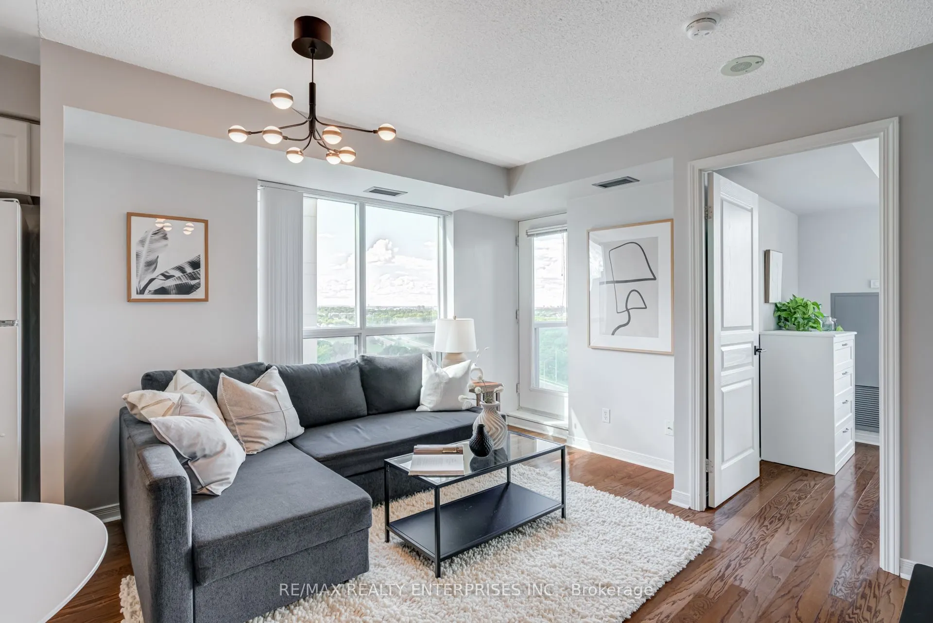 2545 Erin Centre Boulevard, #1511
