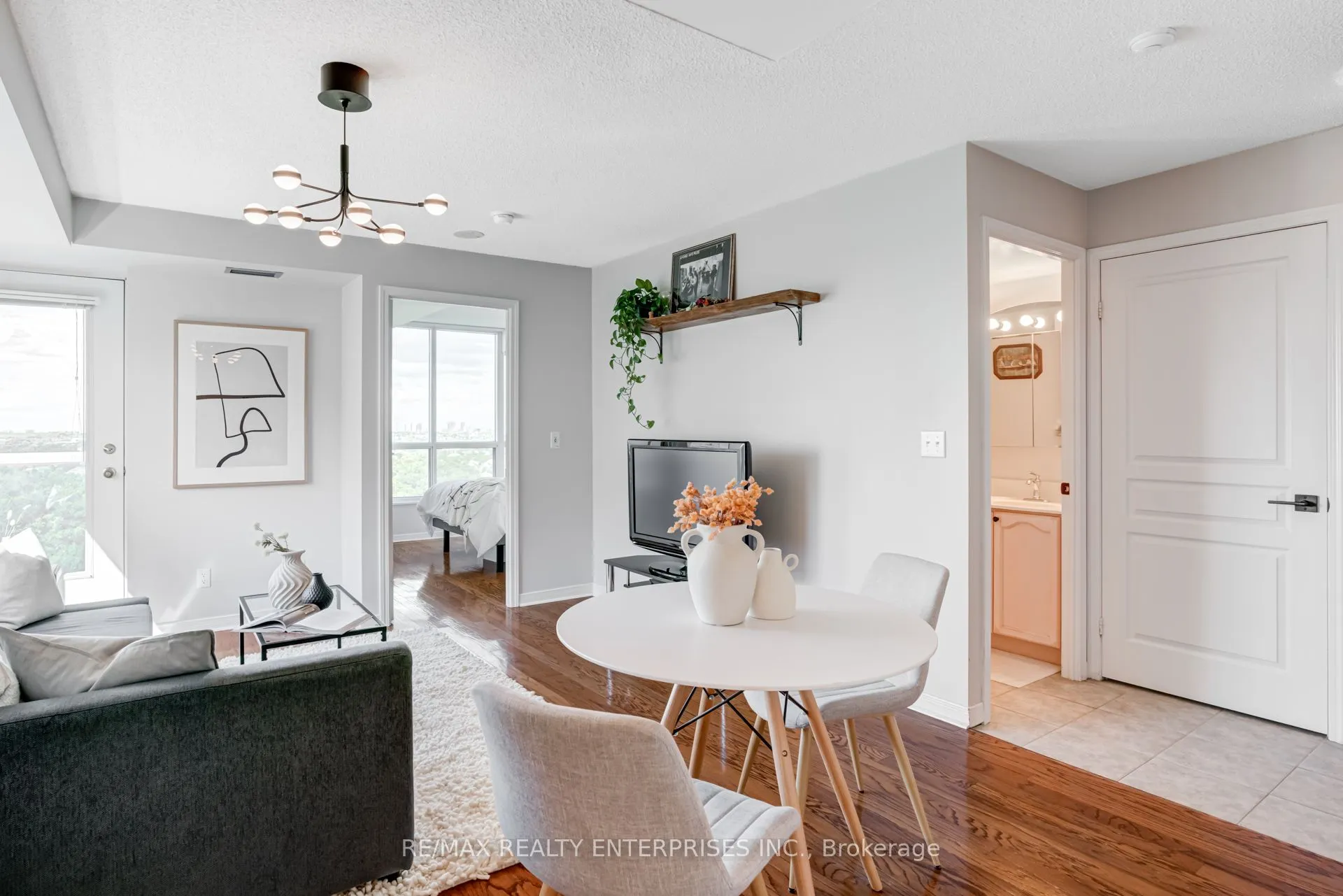 2545 Erin Centre Boulevard, #1511