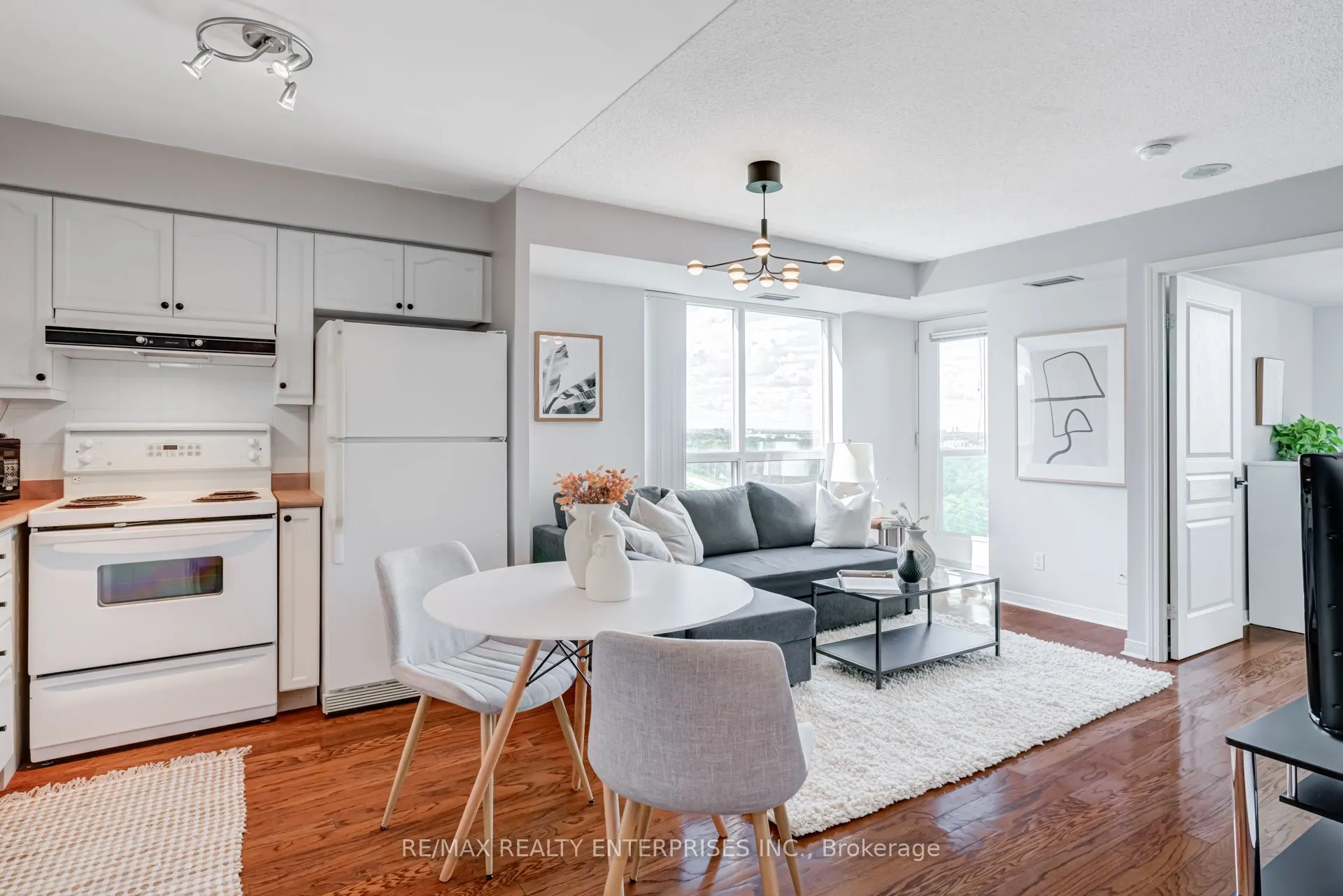 2545 Erin Centre Boulevard, #1511