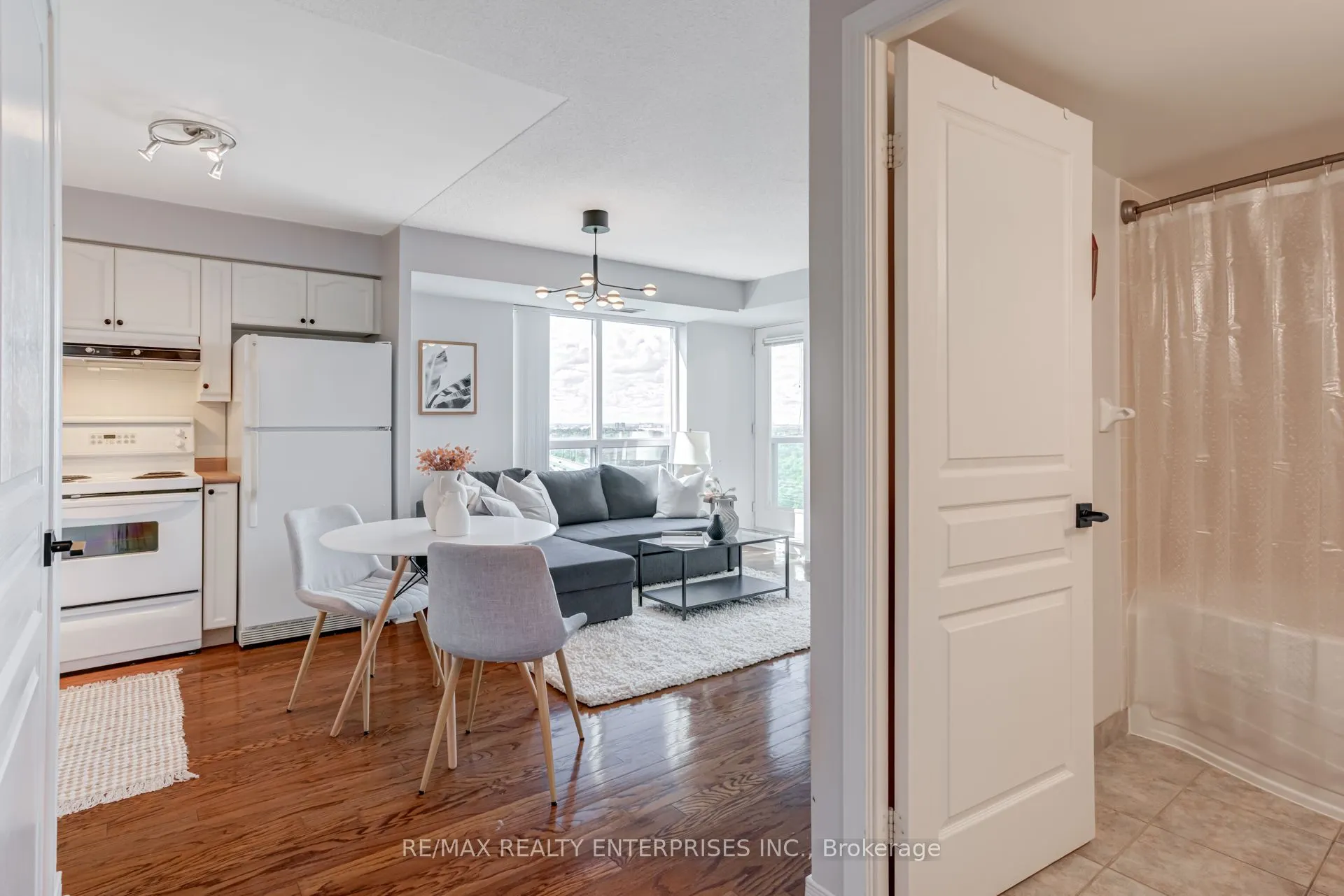 2545 Erin Centre Boulevard, #1511
