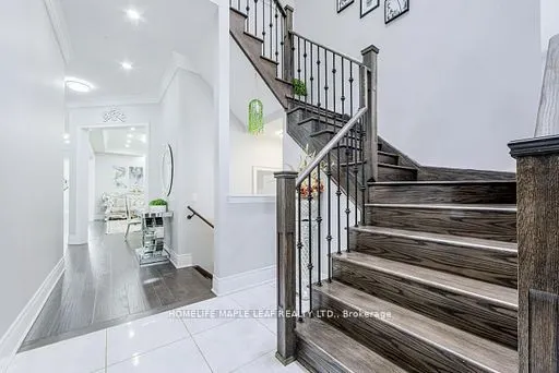 16 Dairymaid Road
