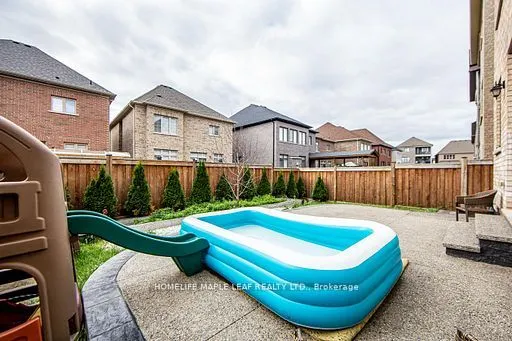 16 Dairymaid Road