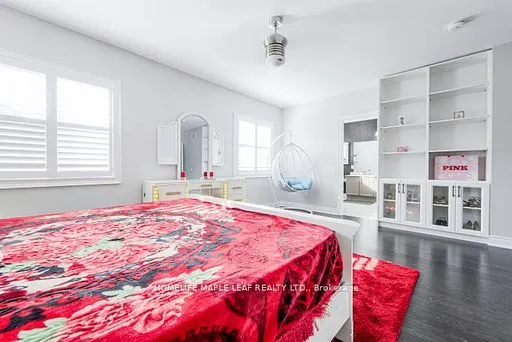 16 Dairymaid Road