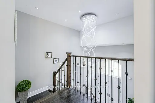 16 Dairymaid Road