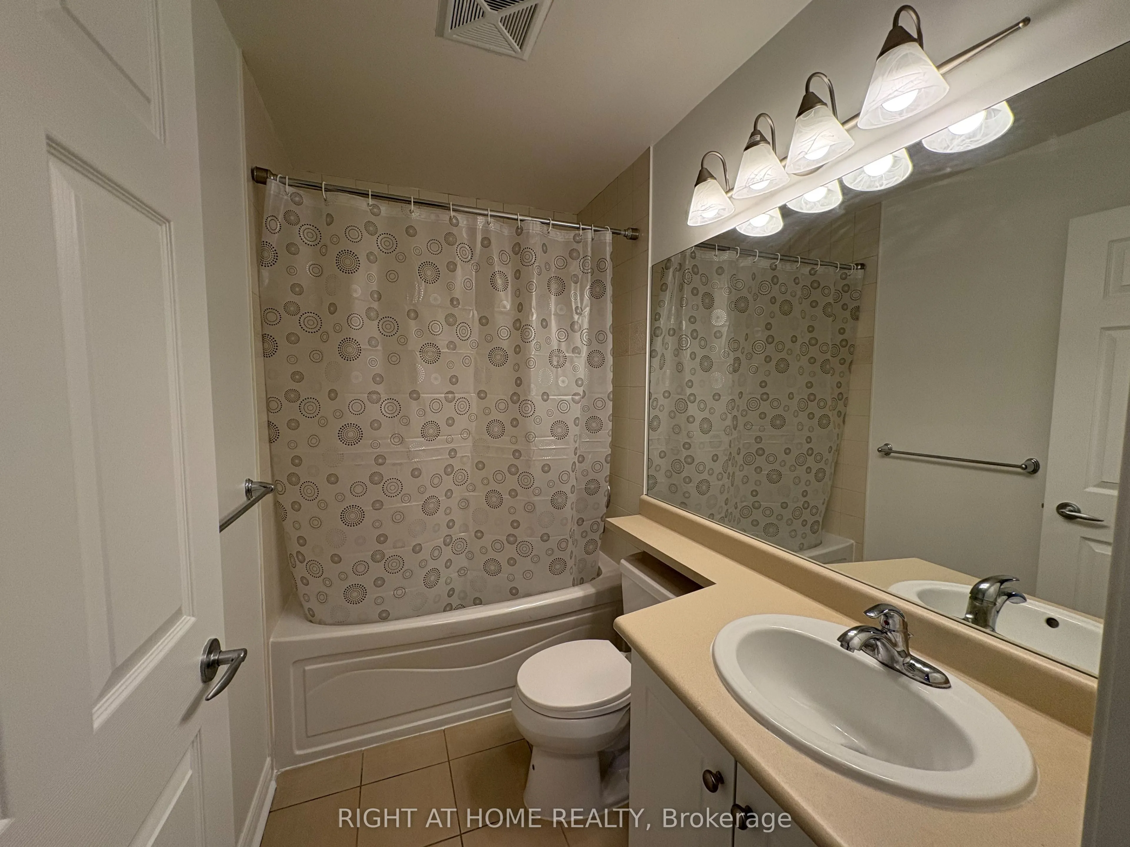 3504 Hurontario Street, #3503