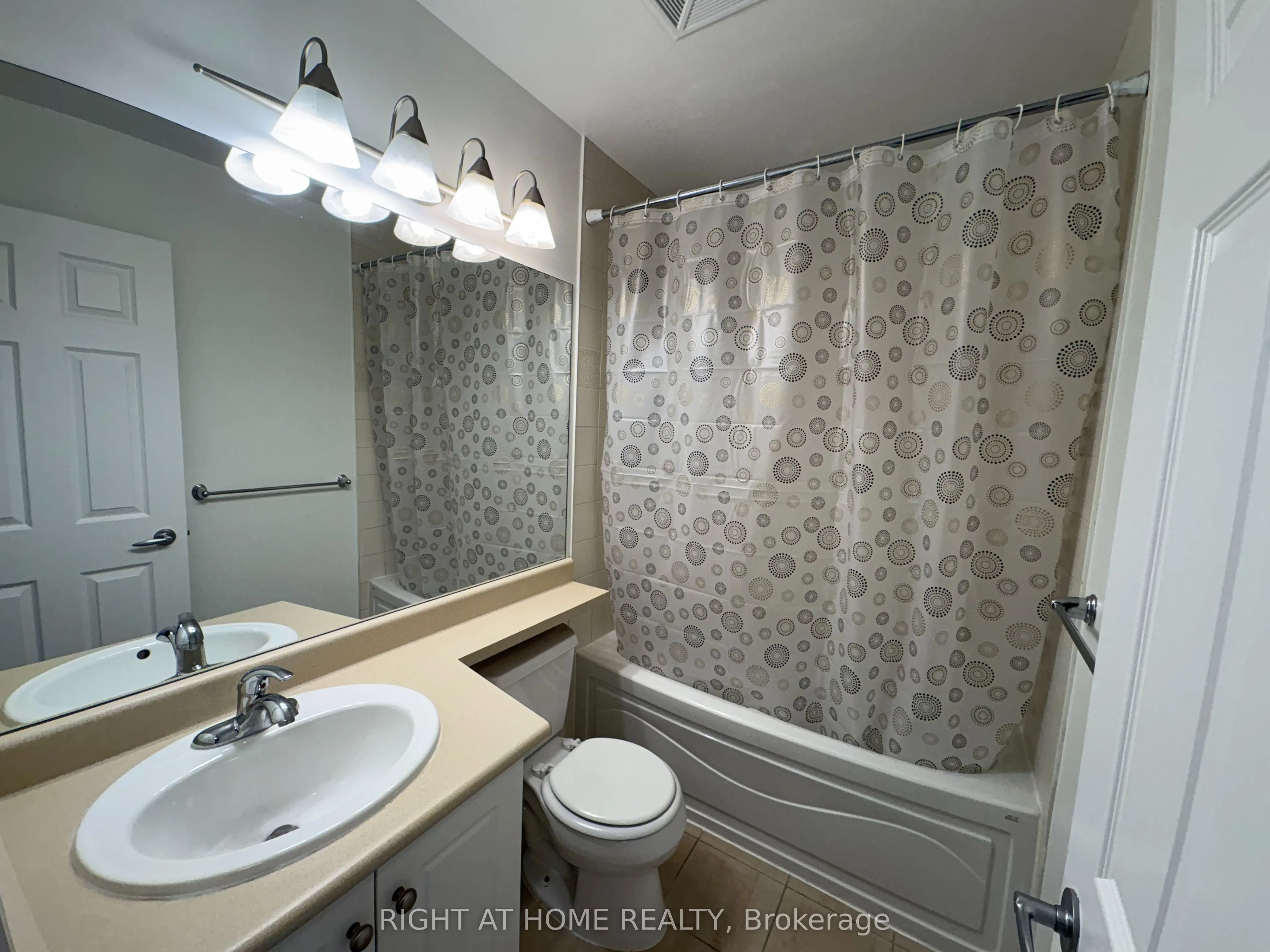 3504 Hurontario Street, #3503