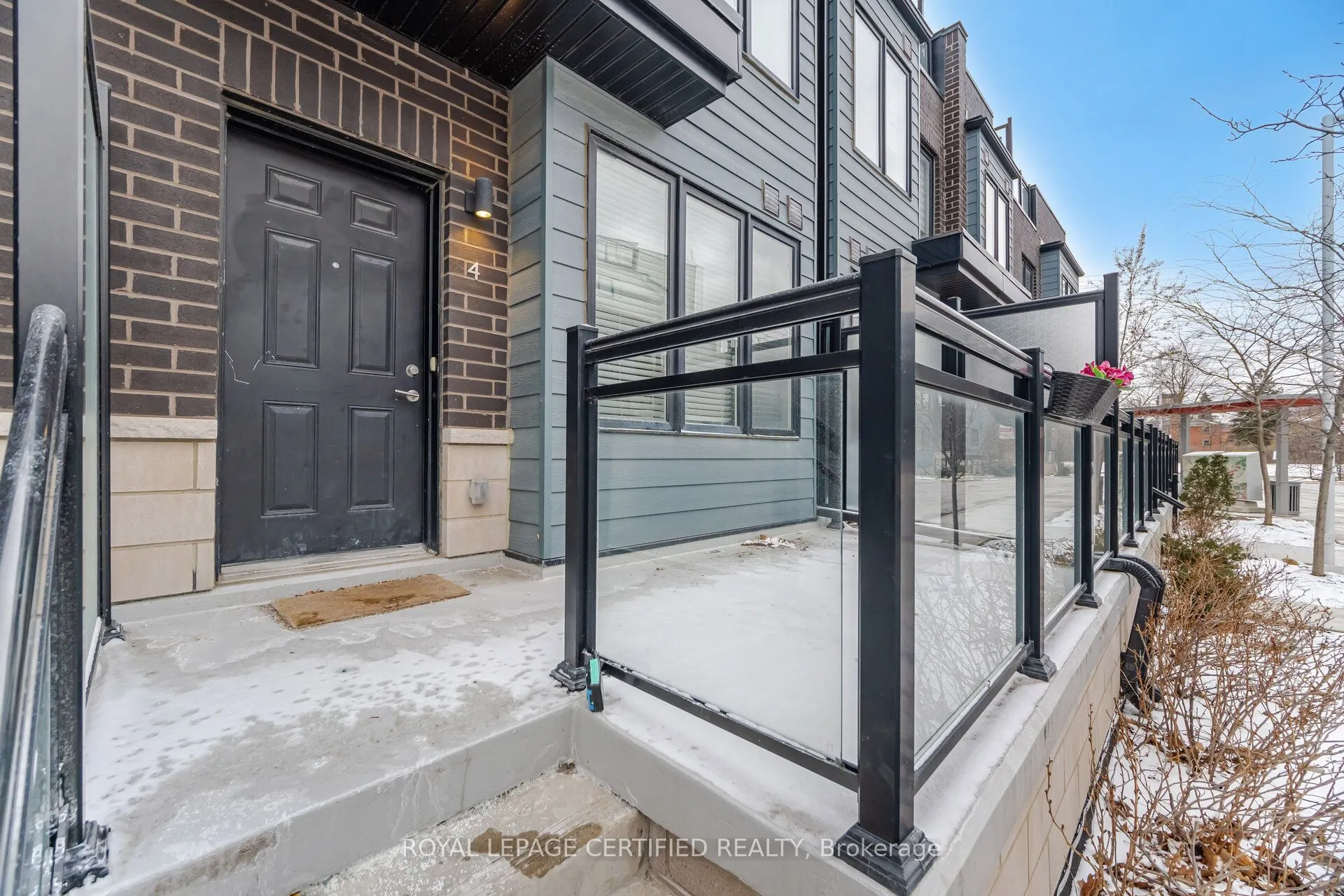 1150 Stroud Lane, #4