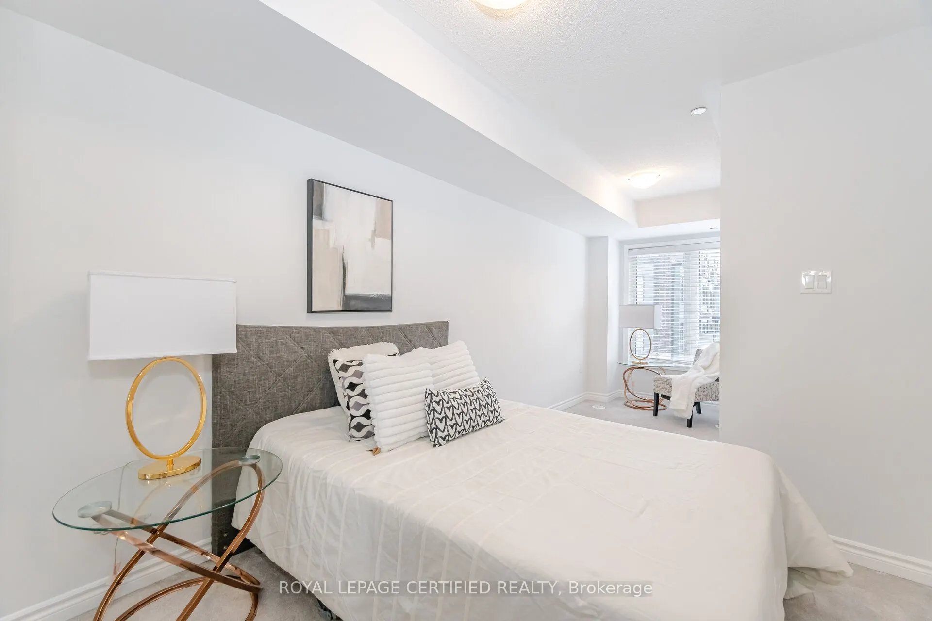 1150 Stroud Lane, #4
