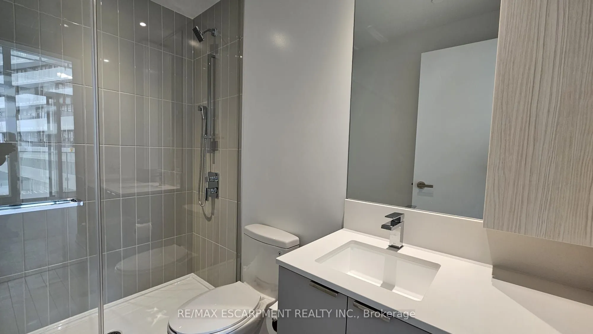 3883 Quartz Road, #608