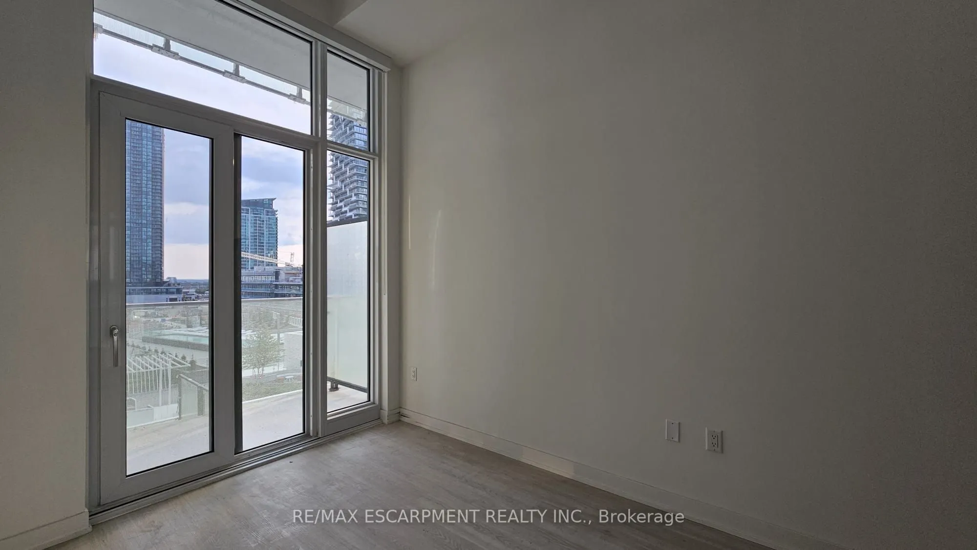 3883 Quartz Road, #608