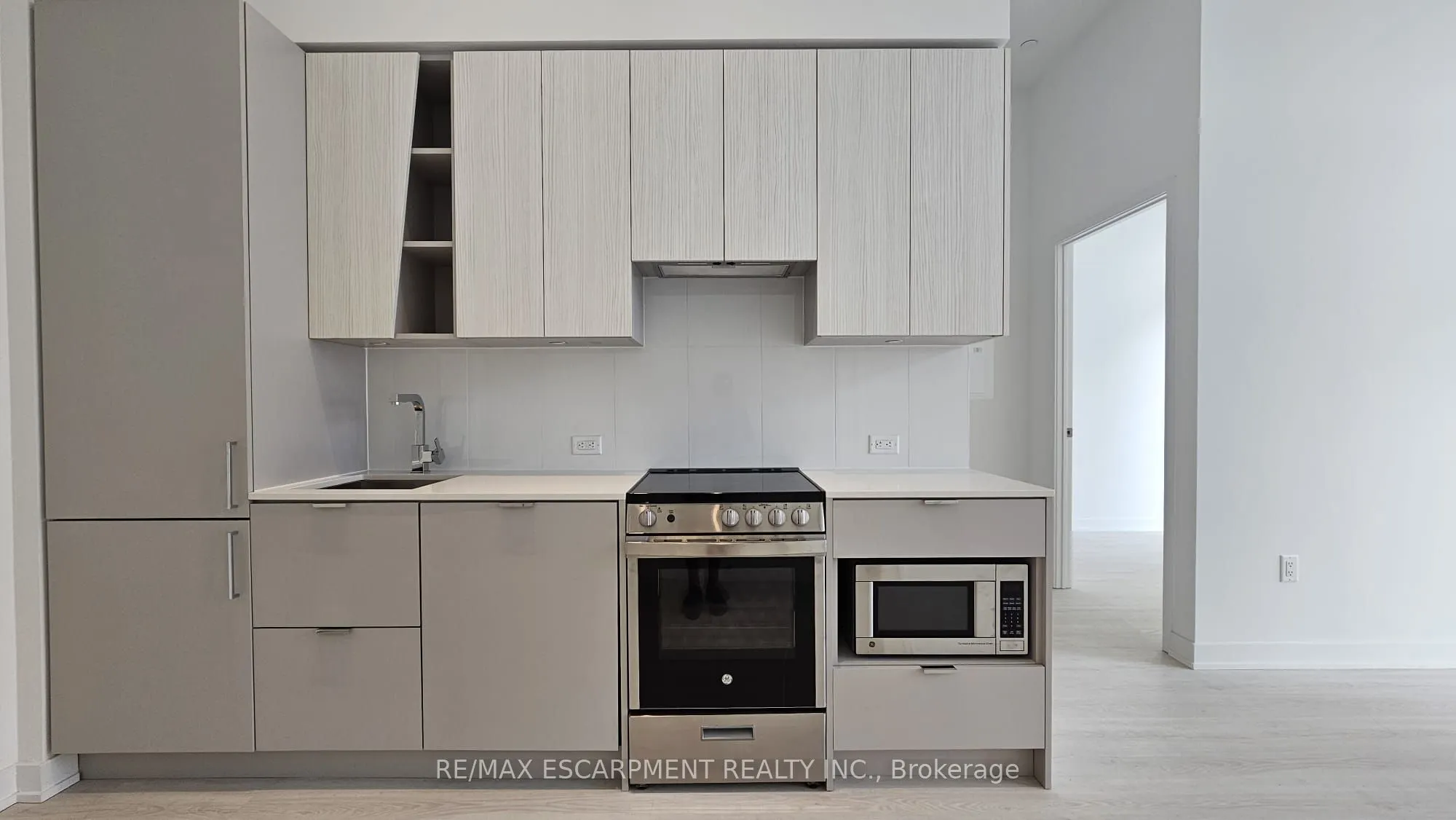 3883 Quartz Road, #608