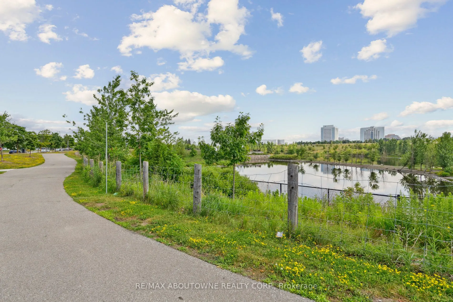 320 Matheson Boulevard W, #211-2