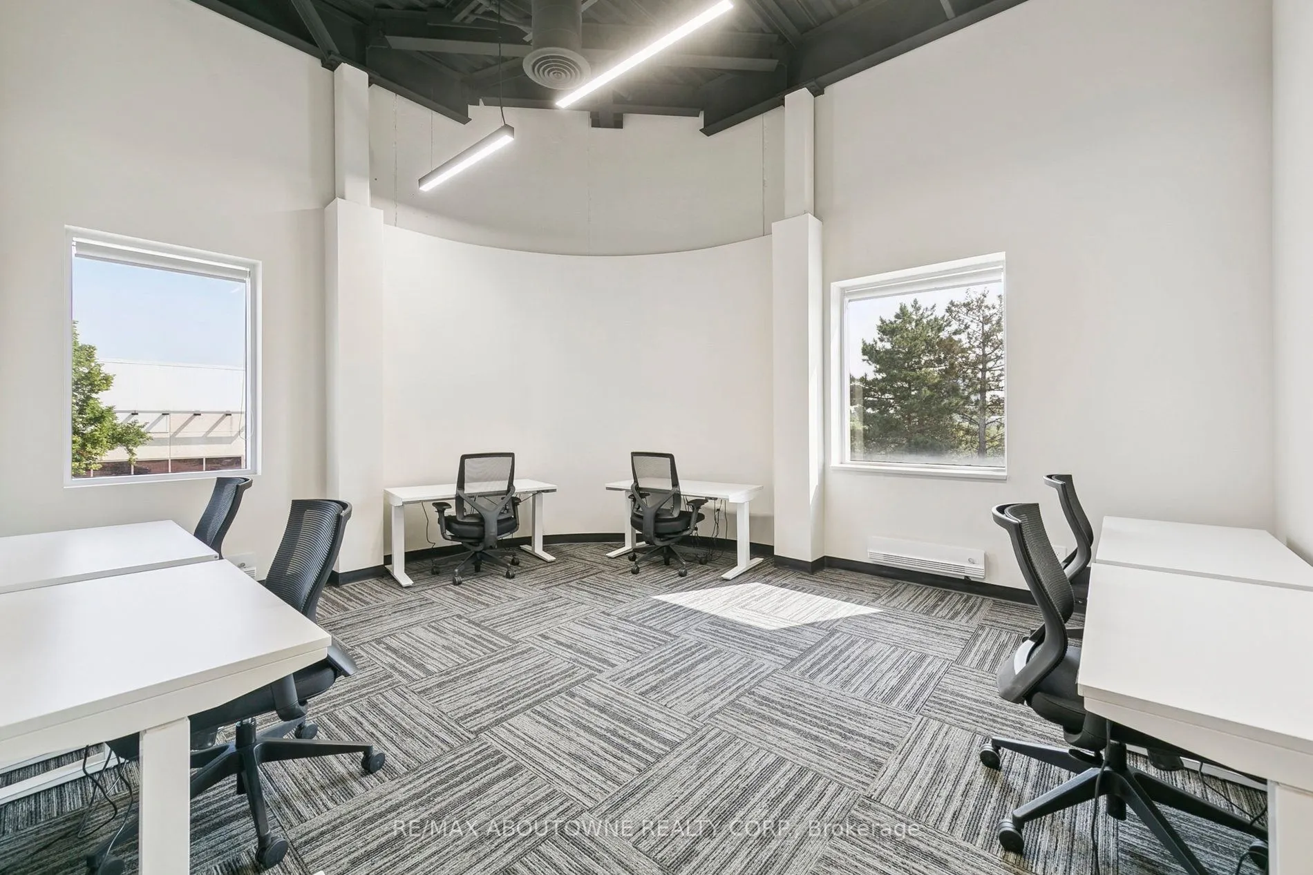 320 Matheson Boulevard W, #211-2