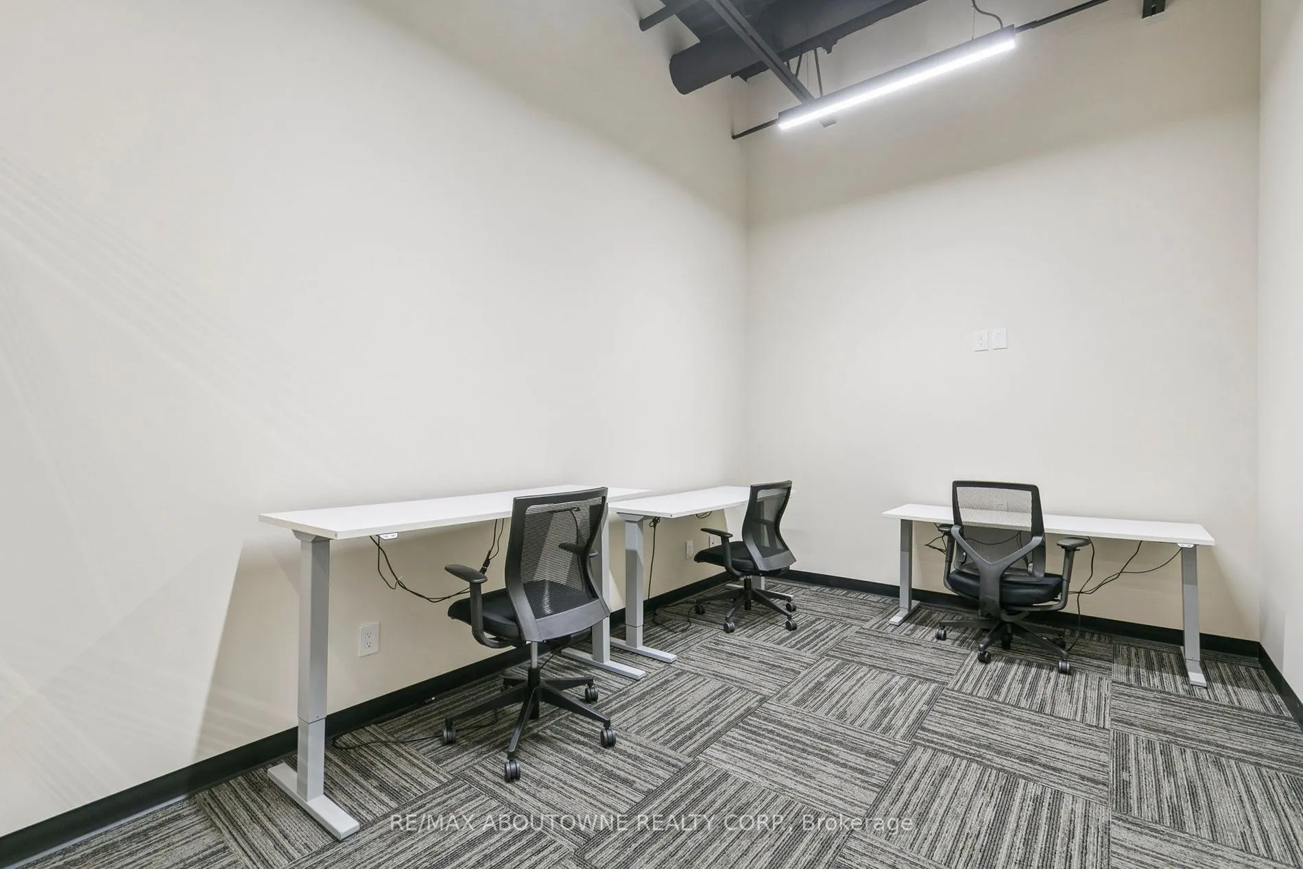 320 Matheson Boulevard W, #211-2