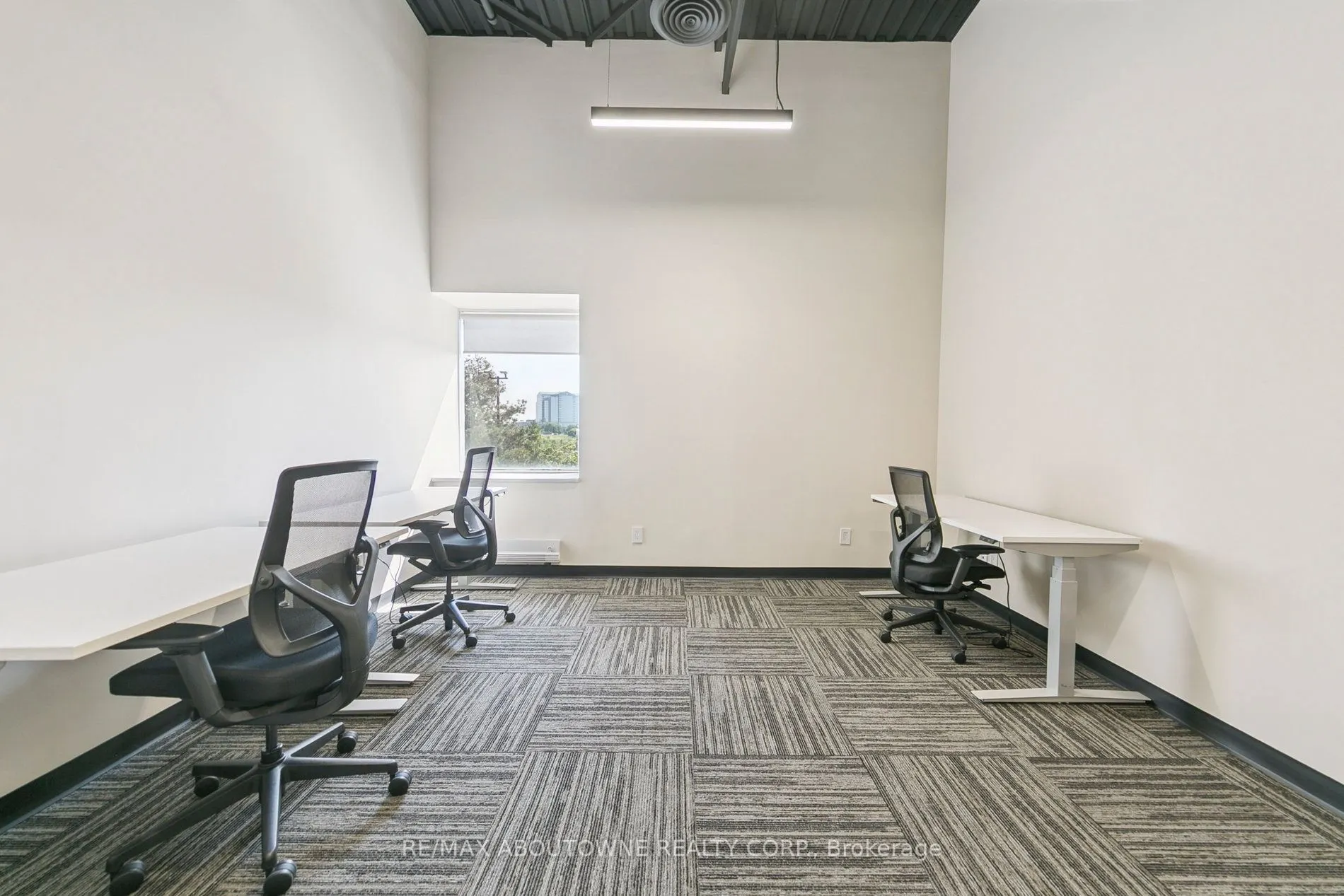 320 Matheson Boulevard W, #211-3